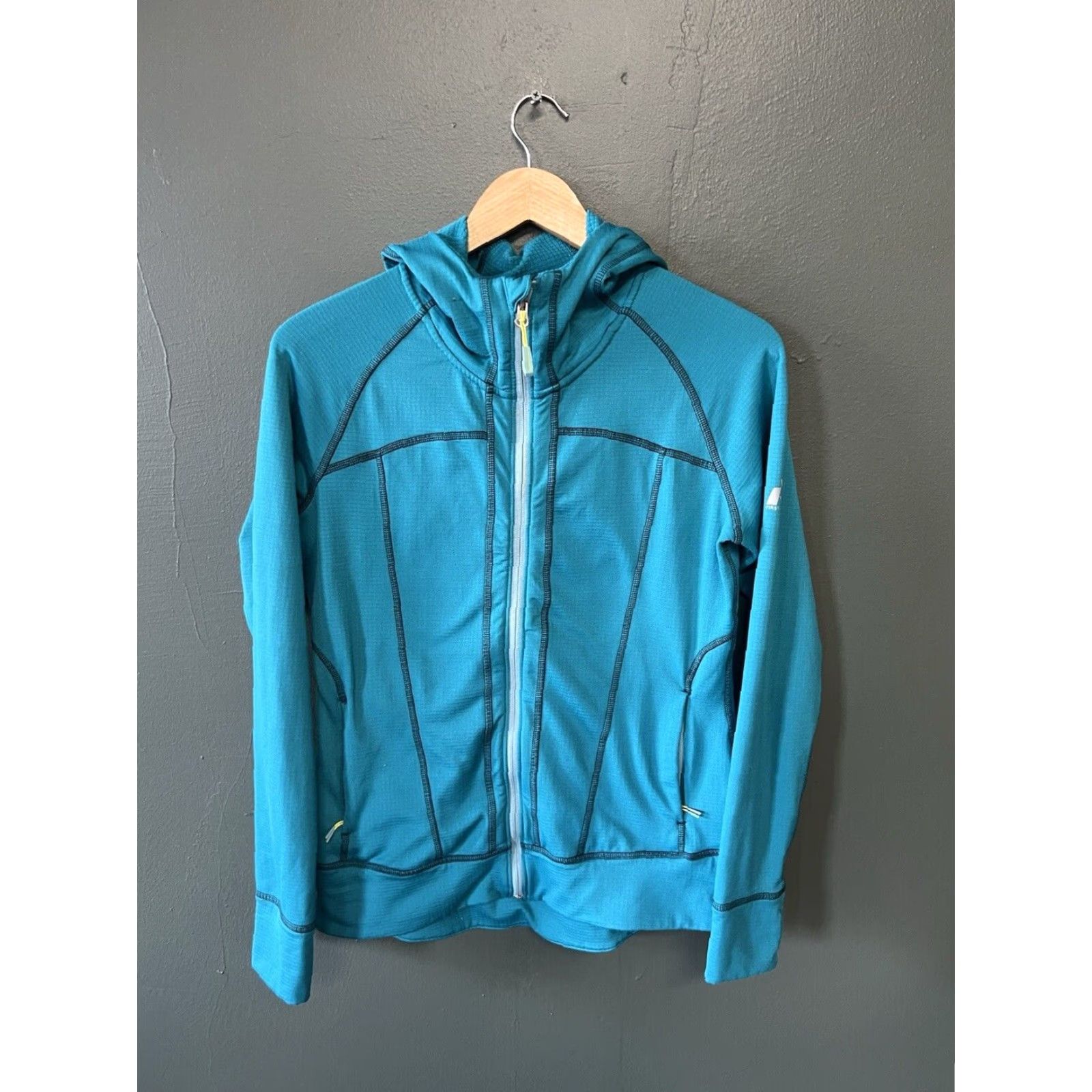 Eddie Bauer Eddie Bauer Blue Womens Hooded Fleece Full Zip Sweatshirt Size M User: Eddie Bauer Blue Womens Hooded Fleece Full Zip Sweatshirt Size M Size M / US 6-8 / IT 42-44 - 2 Thumbnail