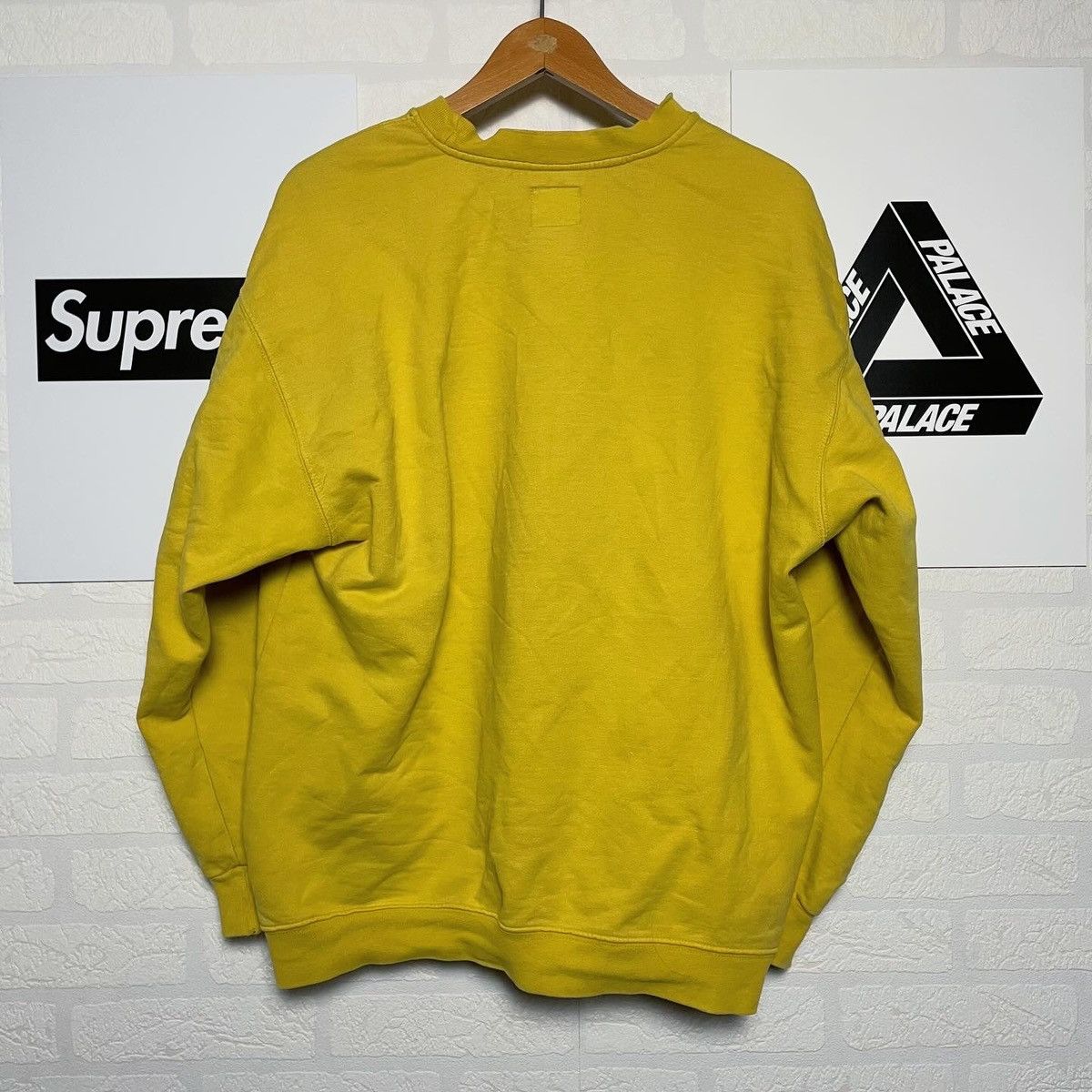 Nike × Vintage Vintage 90s Nike Small Swoosh Baggy Sweatshirt Yellow Size US L / EU 52-54 / 3 - 2 Thumbnail