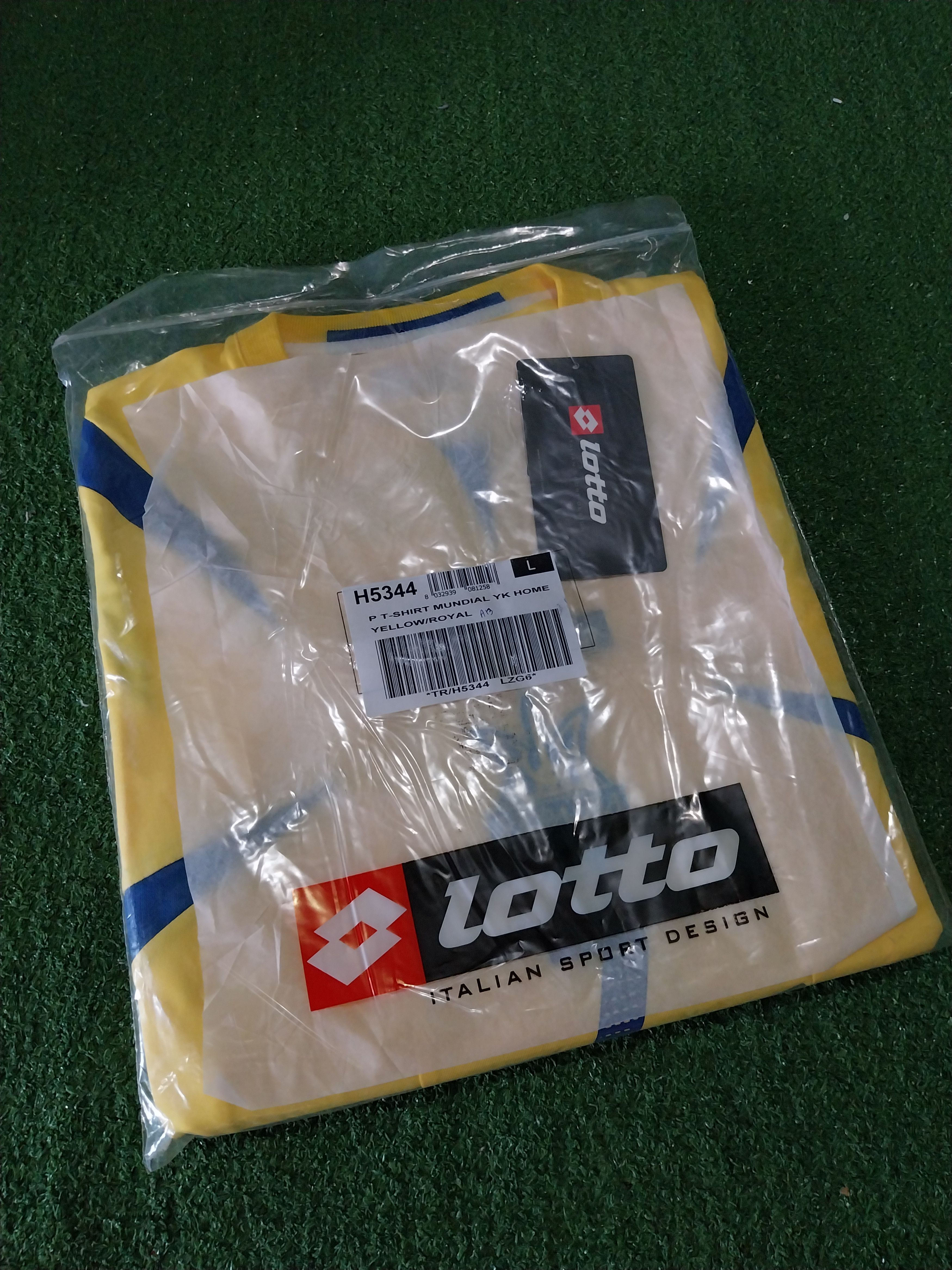 Lotto Sport Ukraine home 2006 andriy shevchenko jersey football Size US L / EU 52-54 / 3 - 12 Thumbnail