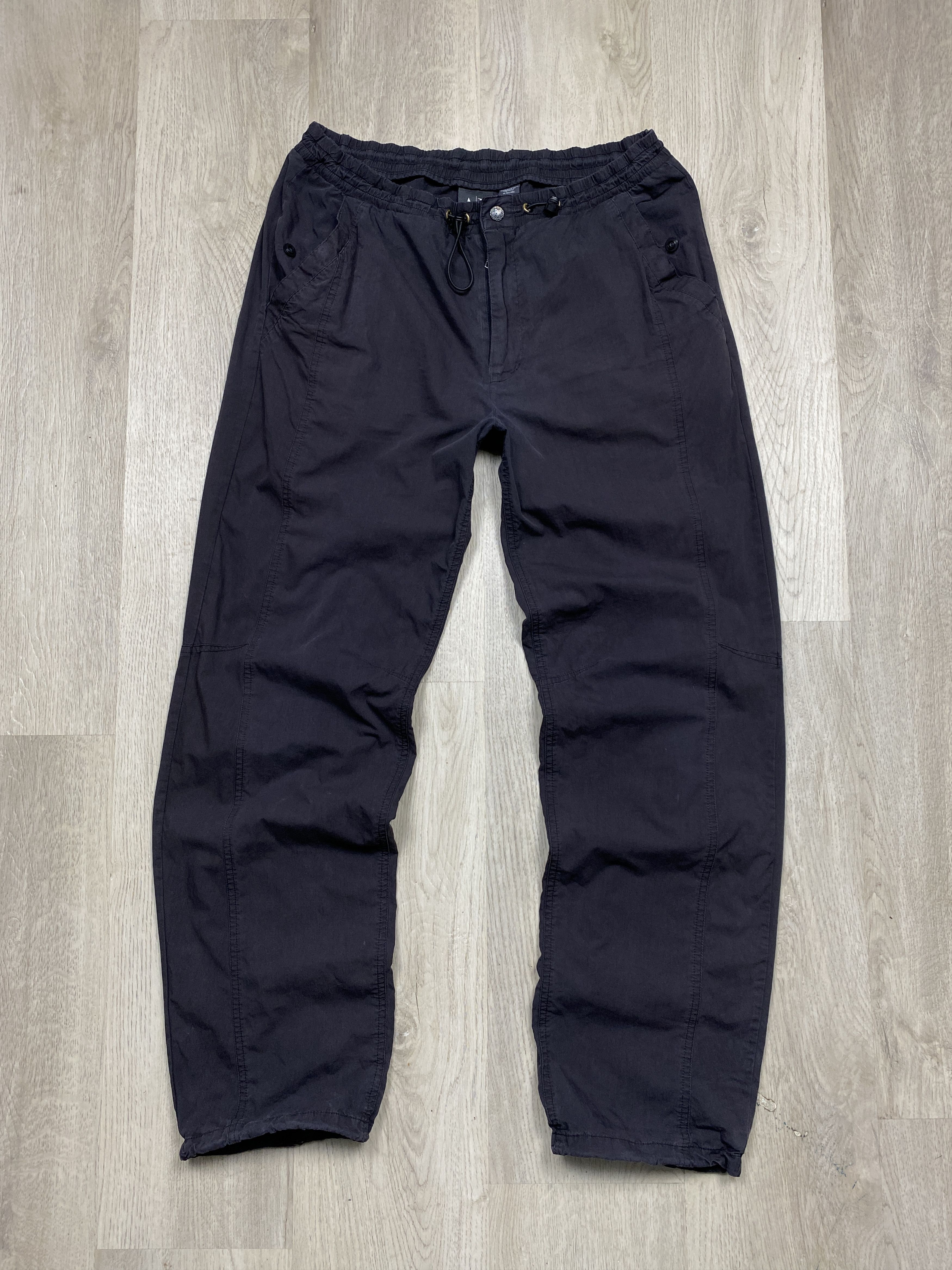 Armani × Armani Exchange × Vintage Armani Exchange Vintage Nylon-Cotton Pants Size US 32 / EU 48 - 1 Thumbnail