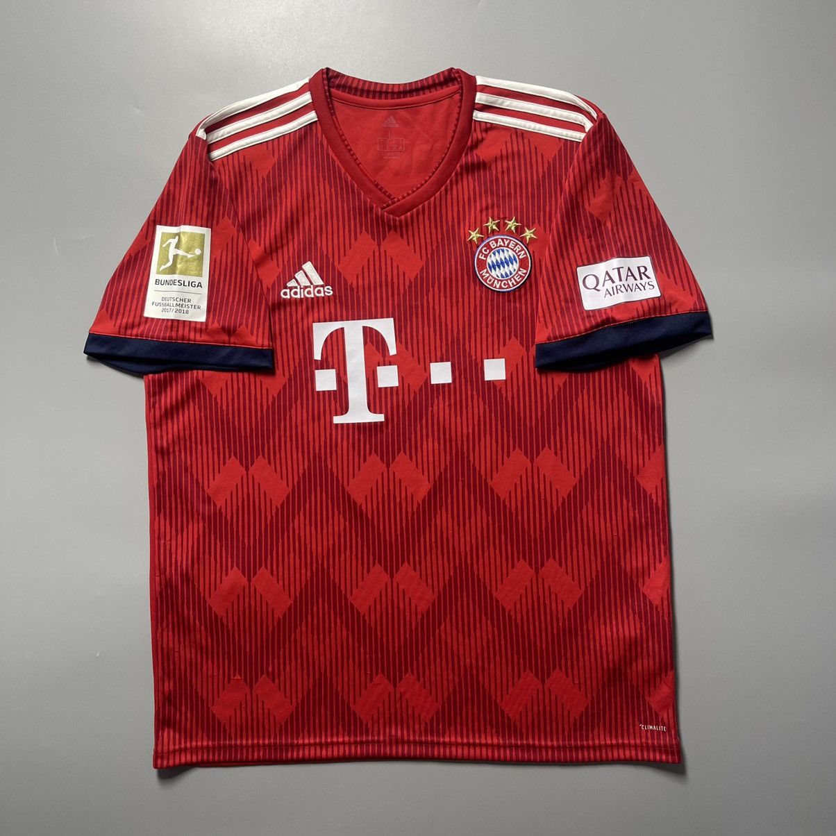 Adidas BAYERN ADIDAS 2018/2019 FOOTBALL SOCCER HOME JERSEY Size US L / EU 52-54 / 3 - 1 Thumbnail