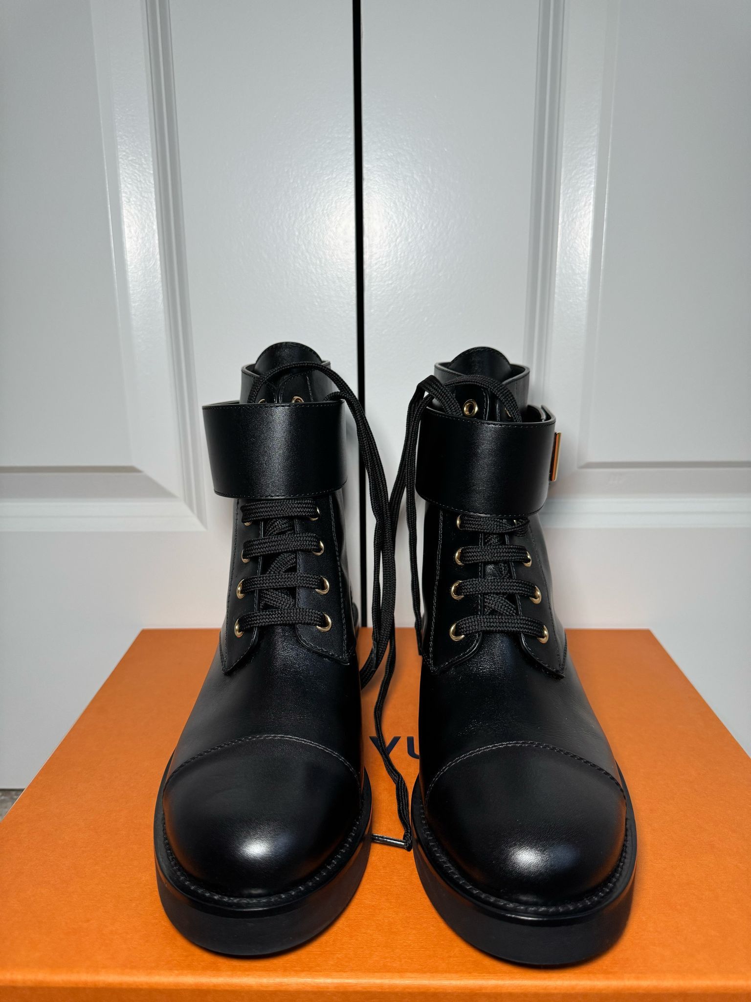 Louis Vuitton Wonderland Ranger Size US 8 / IT 38 - 18 Thumbnail
