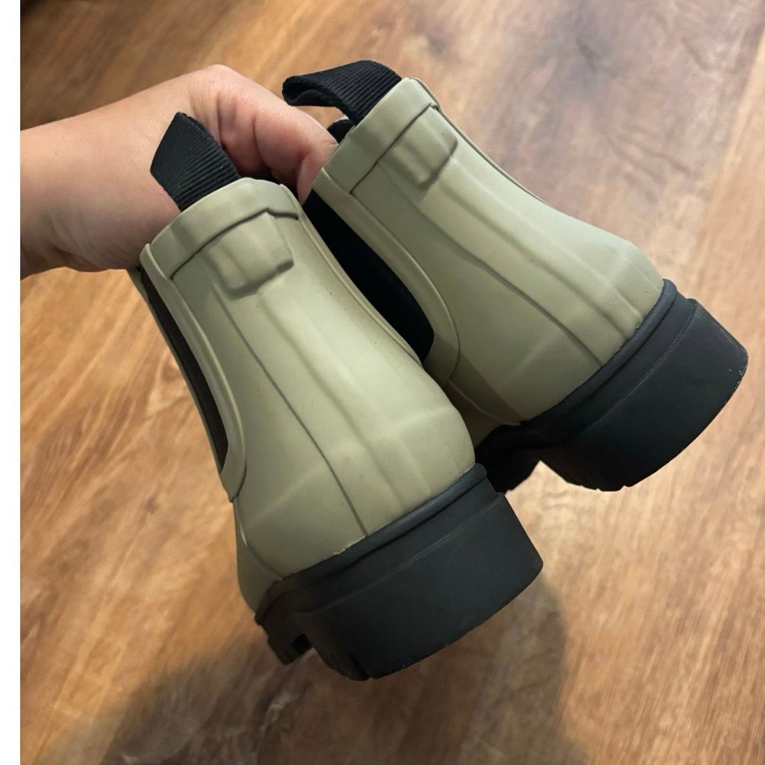 Everlane NEW Everlane The Rain Boot In Stone Size 5 Size US 5 / IT 35 - 7 Thumbnail