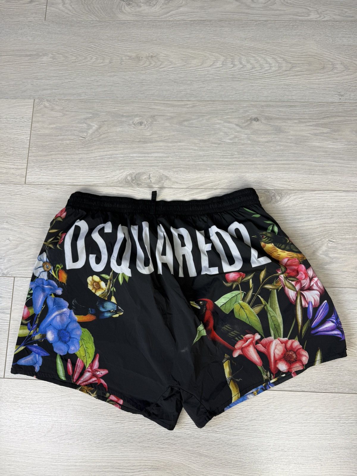 Dsquared2 Dsquared2 Black Floral Swimming Shorts Size US 36 / EU 52 - 2 Thumbnail