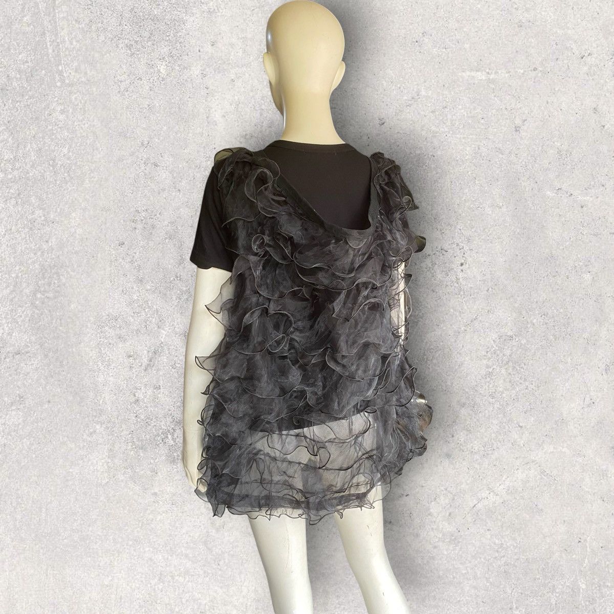 Comme des Garcons SS19 Back Ruffle Appliqué Layer T Shirt Size S / US 4 / IT 40 - 2 Thumbnail