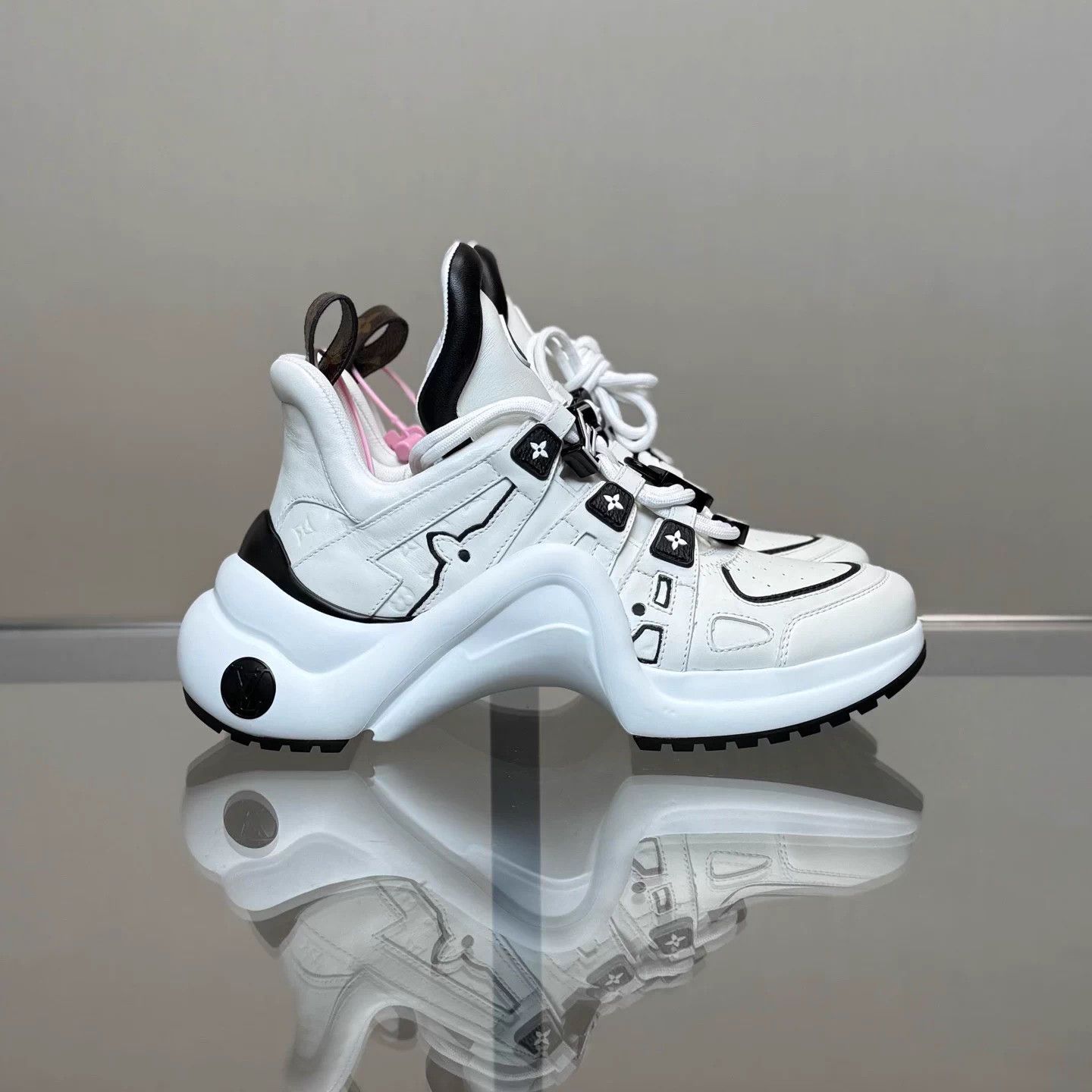 Louis Vuitton LV Archlight 25 Panda Dad Shoe 37 DM1621 Size US 6 / IT 36 - 3 Thumbnail