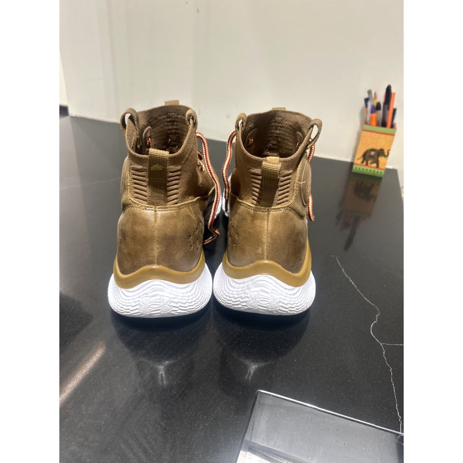 Under Armour Under Armour Curry 4 Flotro Sneaker High Top Leather Brown Sample 15 Men Mens Basketball Limited PE Gentleman’s Cut 2012 2025 Size US 13 / EU 46 - 5 Thumbnail