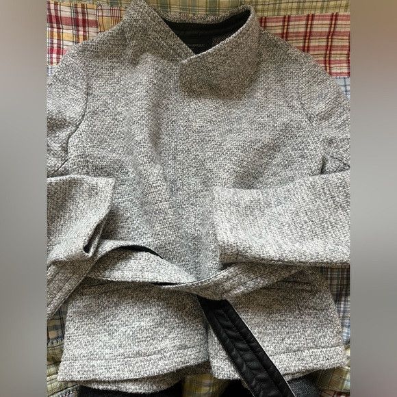 Banana Republic Banana Republic Tweed Jacket with Reversible Belt Size S / US 4 / IT 40 - 1 Thumbnail