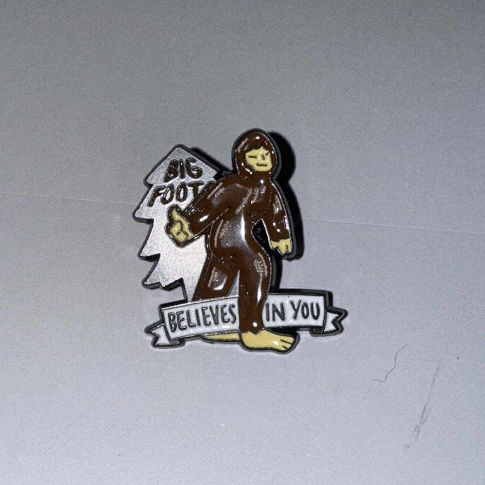 Other Big Foot Believes In You Pin Brooch Size ONE SIZE - 1 Preview
