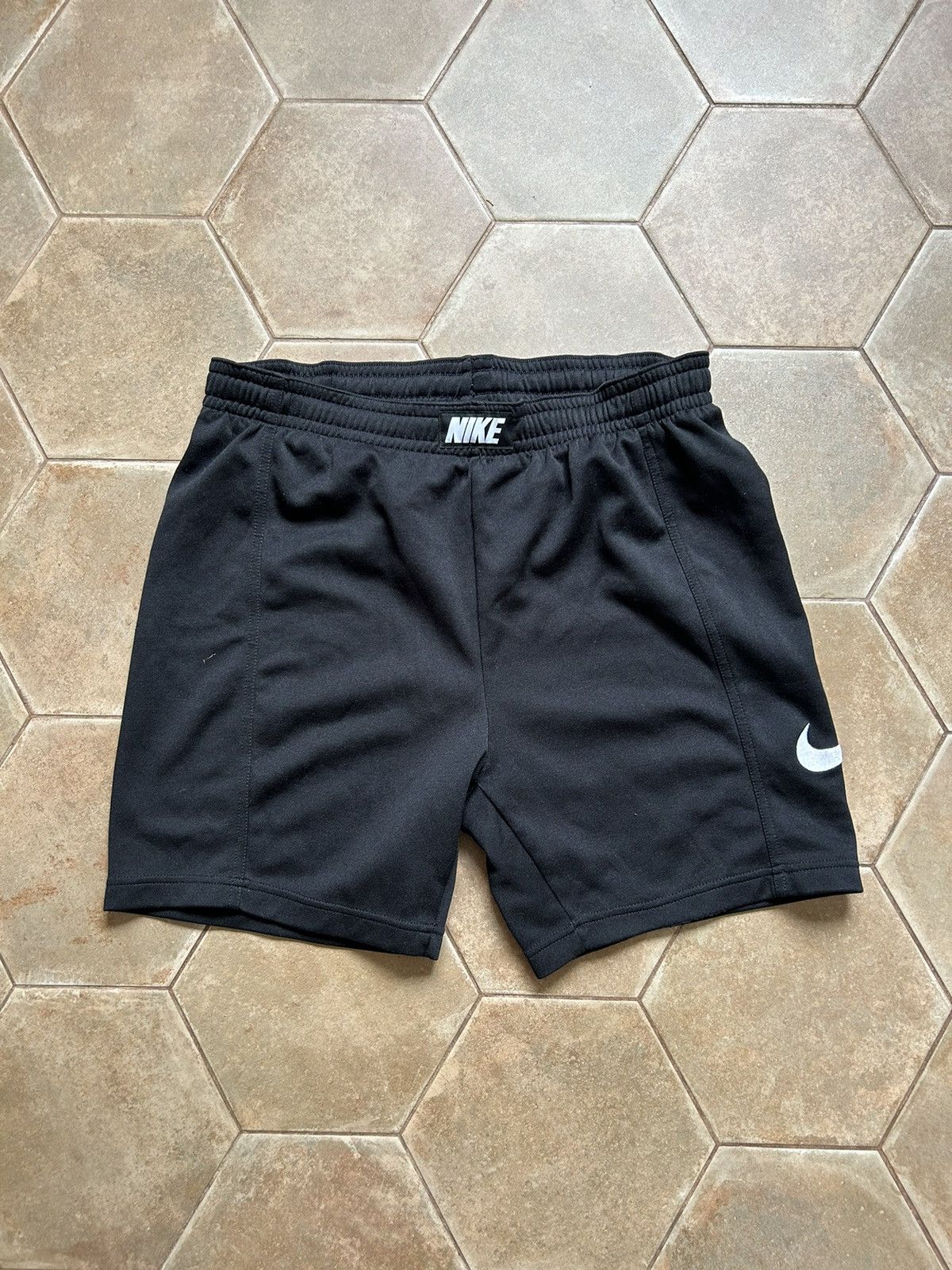 Japanese Brand × Nike VINTAGE Y2K NIKE SHORTS BIG LOGO Size US 32 / EU 48 - 1 Thumbnail