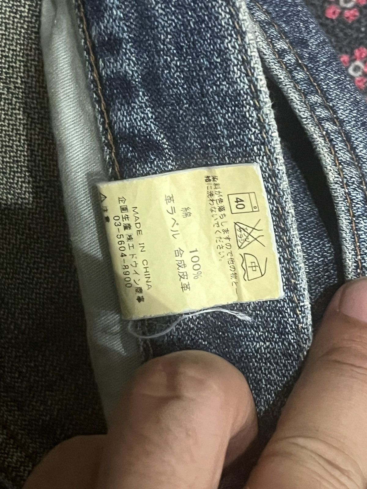 Wrangler Vintage Wrangler Blue Washed Distressed Flare Jeans Size US 32 / EU 48 - 17 Thumbnail