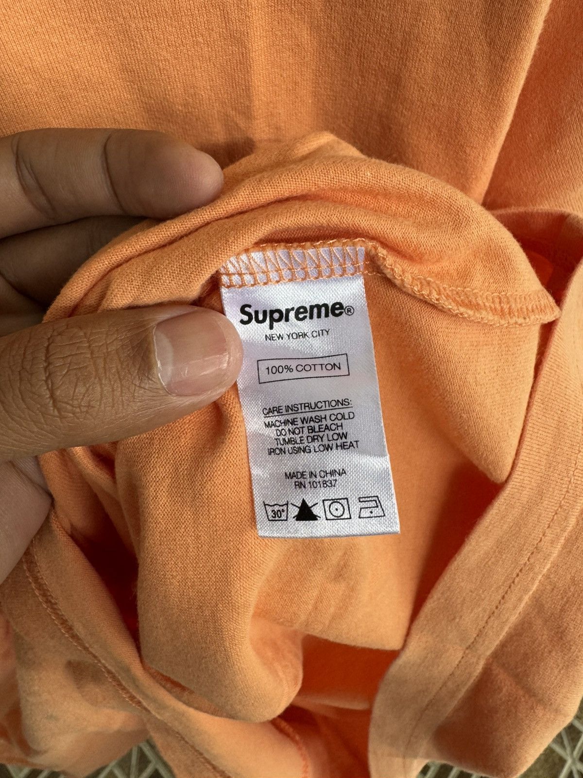 Supreme SUPREME SMALL BOX TEE IN THE ORANGE COLORWAY Size US S / EU 44-46 / 1 - 6 Thumbnail