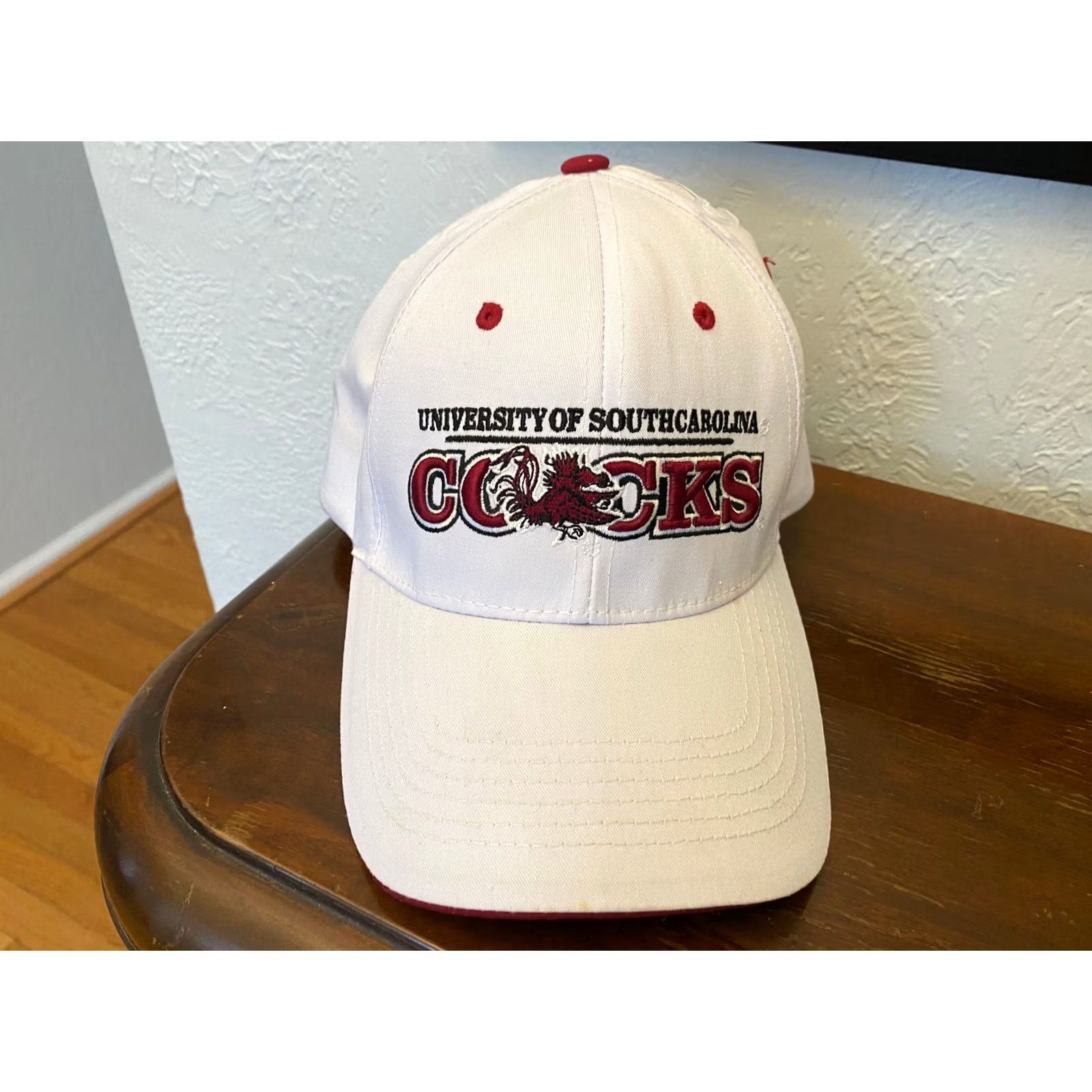 Vintage VINTAGE The Game Hat Cocks White Snapback Adjustable Men’s Cap South Carolina Gamecocks Top of the World Size US M / EU 48-50 / 2 - 2 Thumbnail