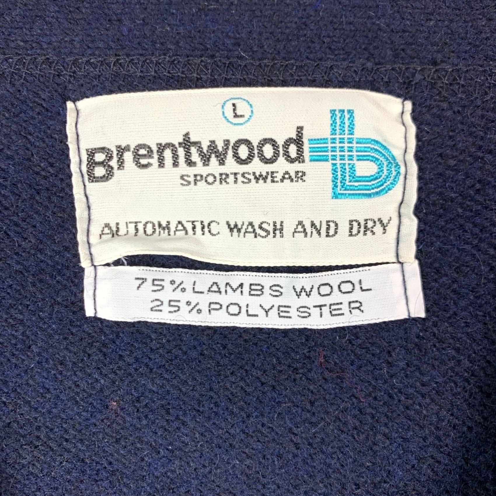Vintage VINTAGE Brentwood Navy Blue Lambswool Blend V-Neck Mr Rogers Knit Cardigan Large Size US L / EU 52-54 / 3 - 3 Thumbnail