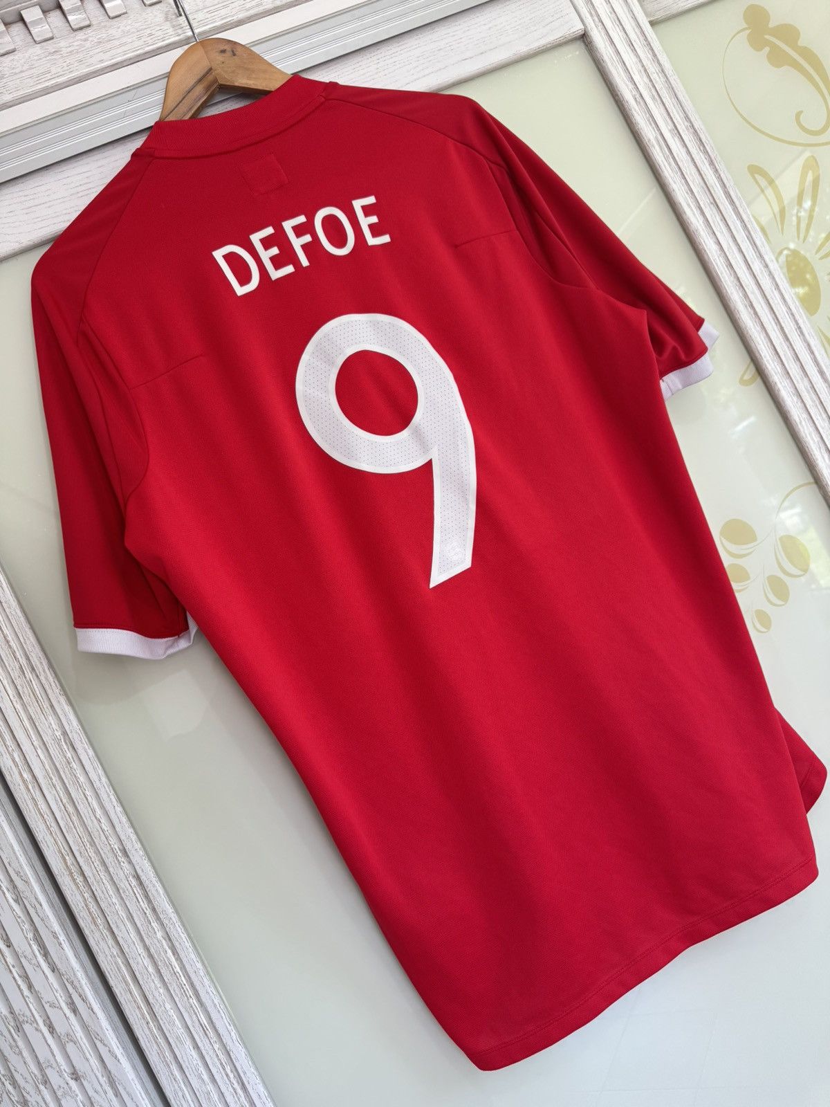 Umbro Defoe #9 England 2010 South Africa World Cup Soccer Jersey Size US XL / EU 56 / 4 - 6 Thumbnail