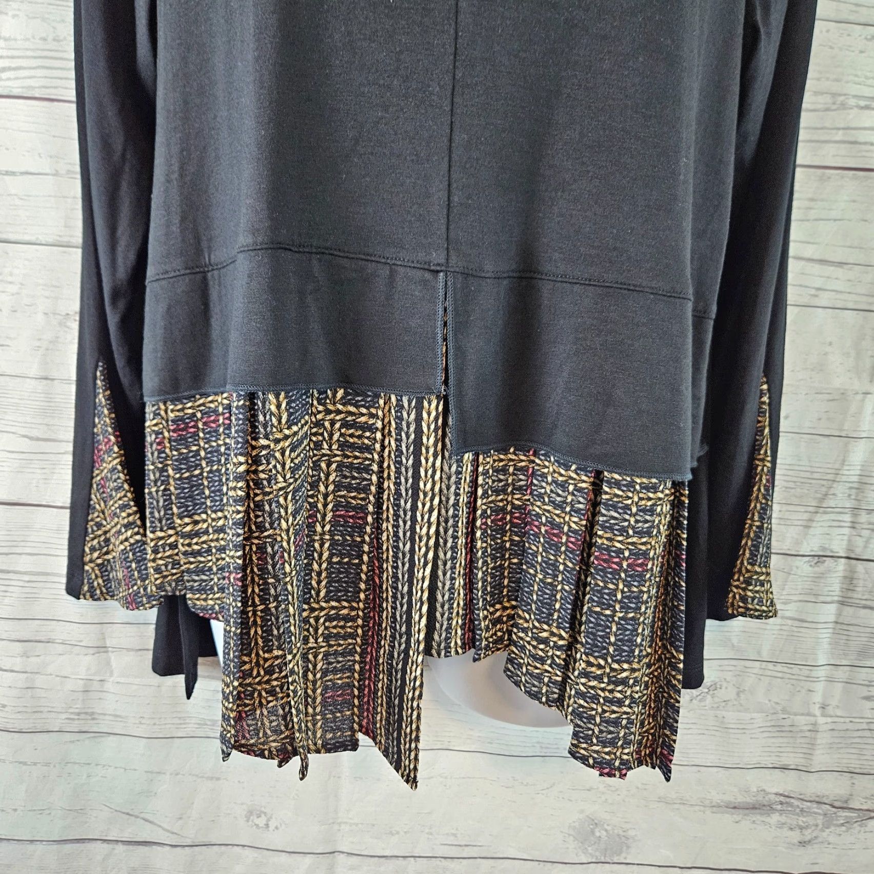 Vintage Comfy USA Blouse Shirt Womens Large Black Long Sleeve Round Neck Pullover Modal Size L / US 10 / IT 46 - 2 Thumbnail