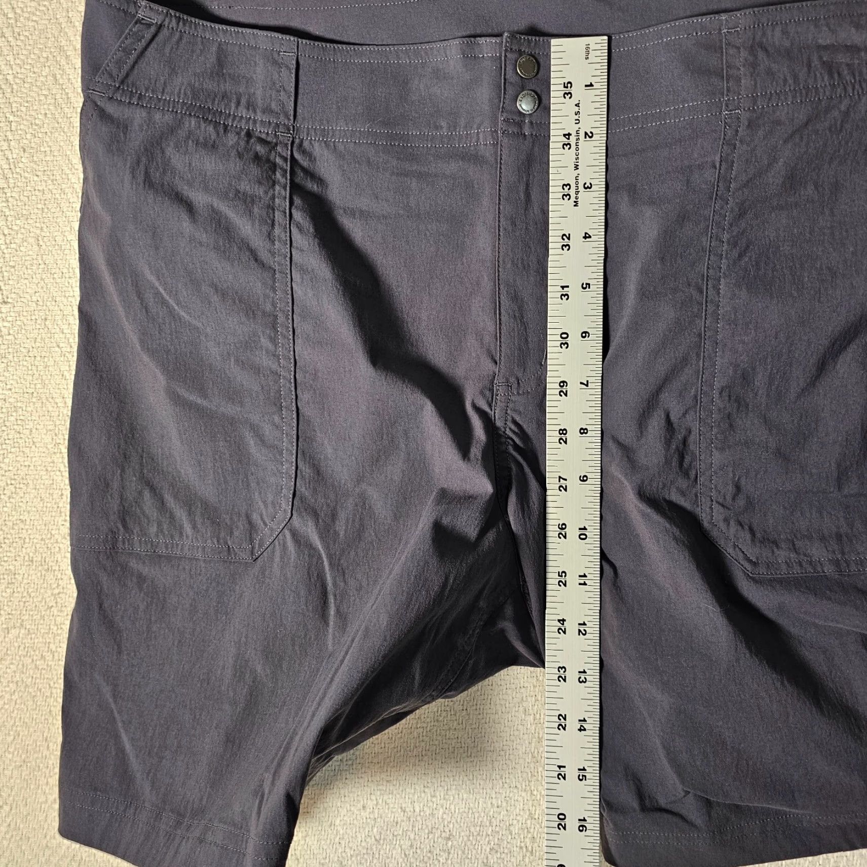 ExOfficio ExOfficio Women's Cargo Shorts Size 16 Lightweight Nylon 7" Inseam Gray Casual Size 38" / US 16 / IT 52 - 7 Thumbnail
