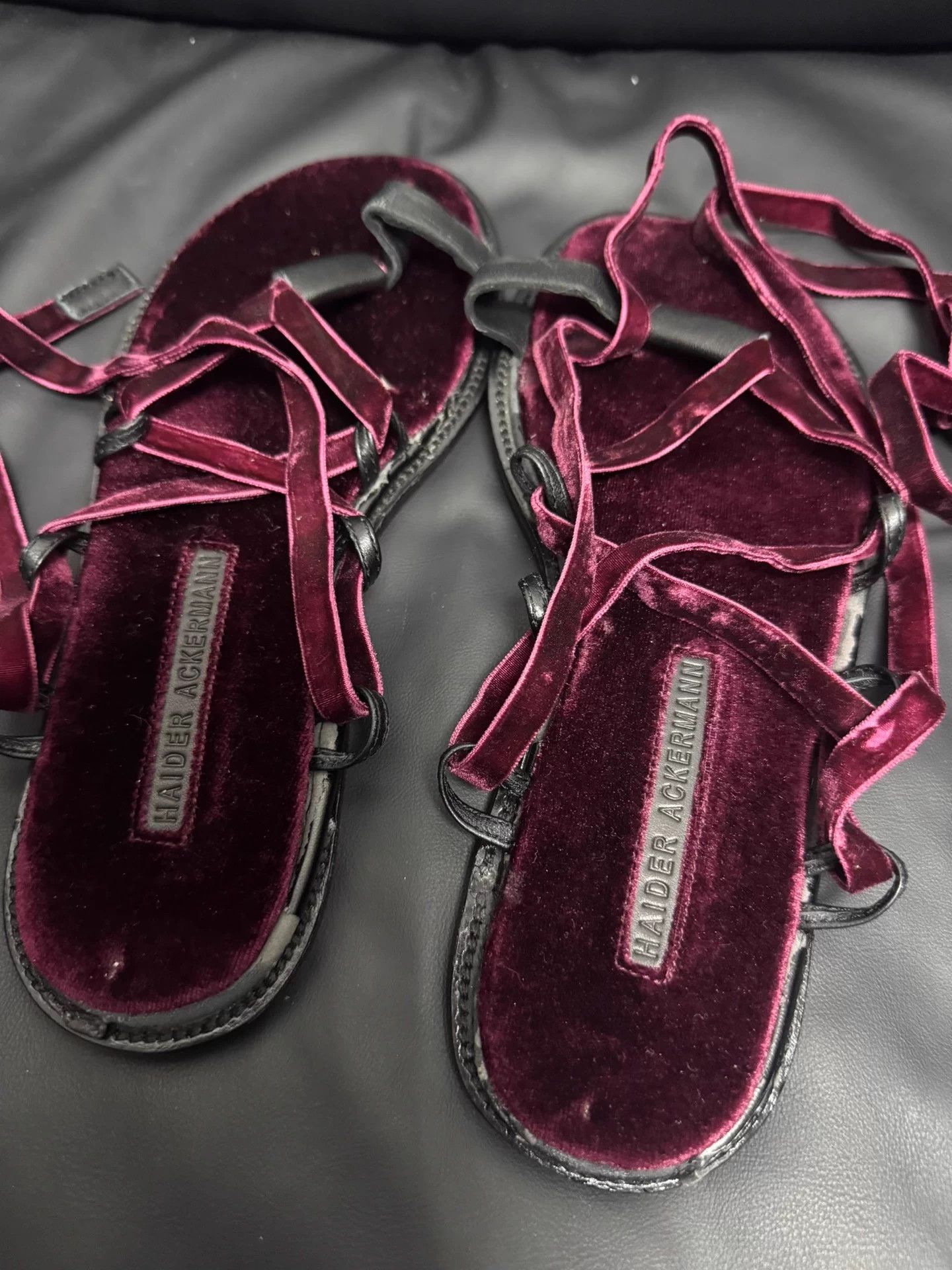 Haider Ackermann Haider Ackermann Red Velvet Long Strap Sandals 36 Size US 5 / IT 35 - 6 Thumbnail