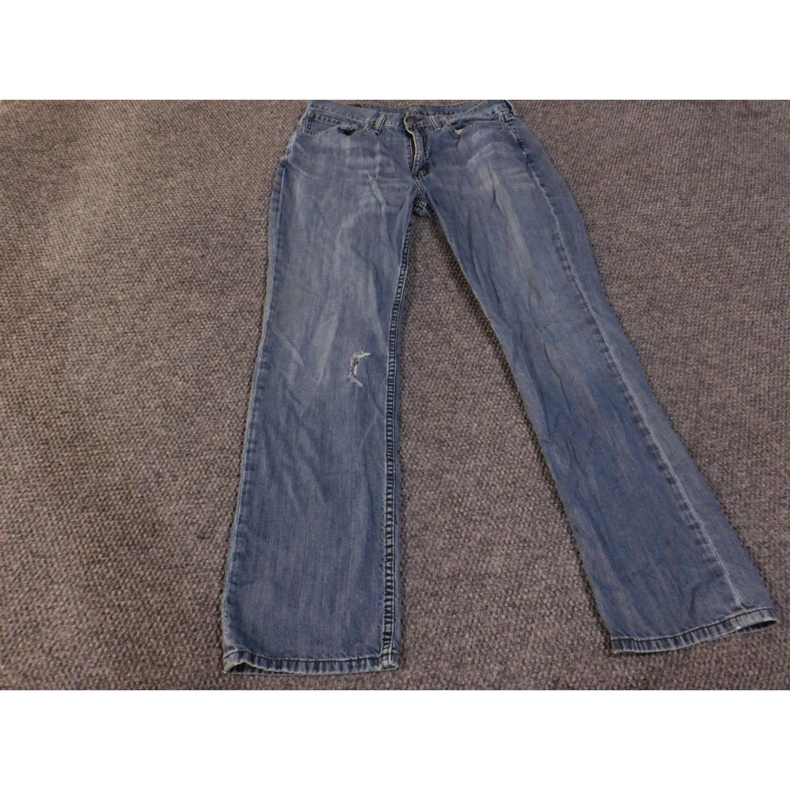 Levi's **Levi's 514 Men's Blue Straight Leg Distressed Jeans W34 L32** User: Levi's 514 Men's Blue Straight Leg Distressed Jeans W34 L32 Size US 34 / EU 50 - 2 Thumbnail