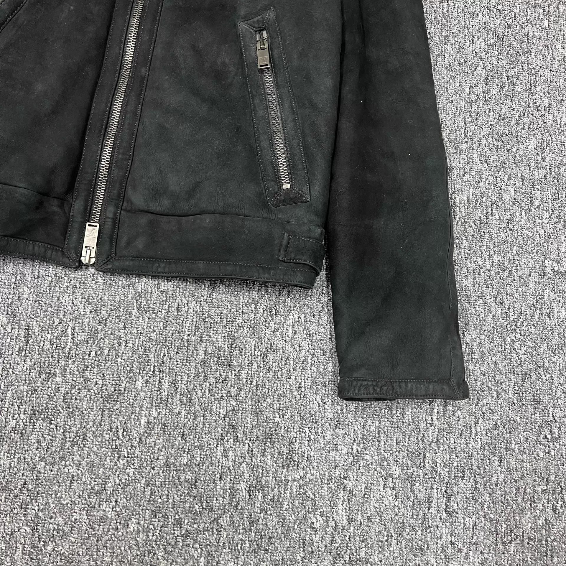 Louis Vuitton LV Shearling Lambskin Multi-Tone Logo Jacket 48 Size US M / EU 48-50 / 2 - 5 Thumbnail