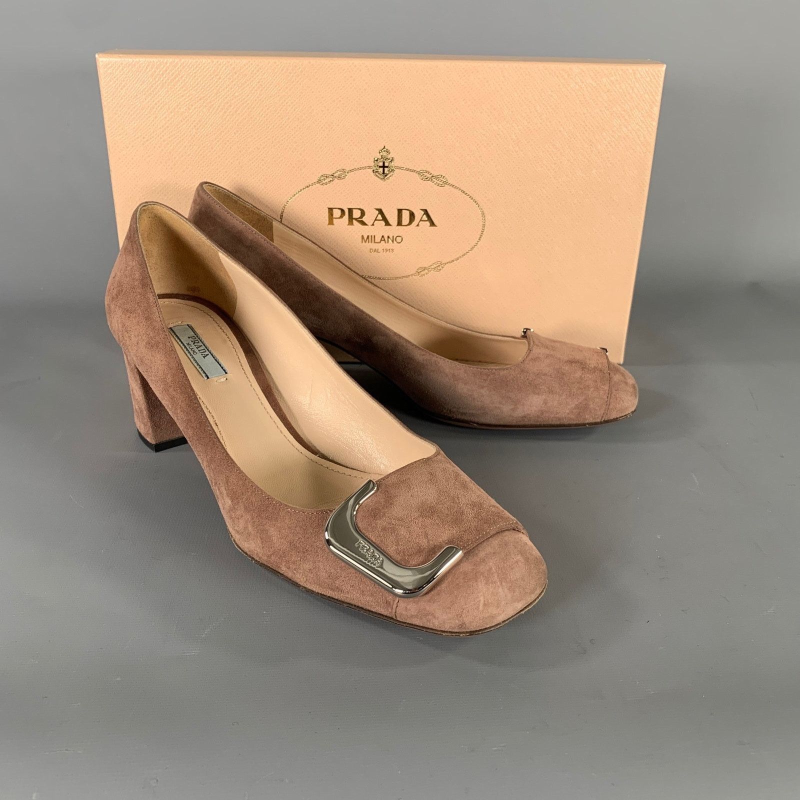 Prada PRADA Size 8.5 Khaki Silver buckle Suede Pumps Size US 8.5 / IT 38.5 - 9 Thumbnail