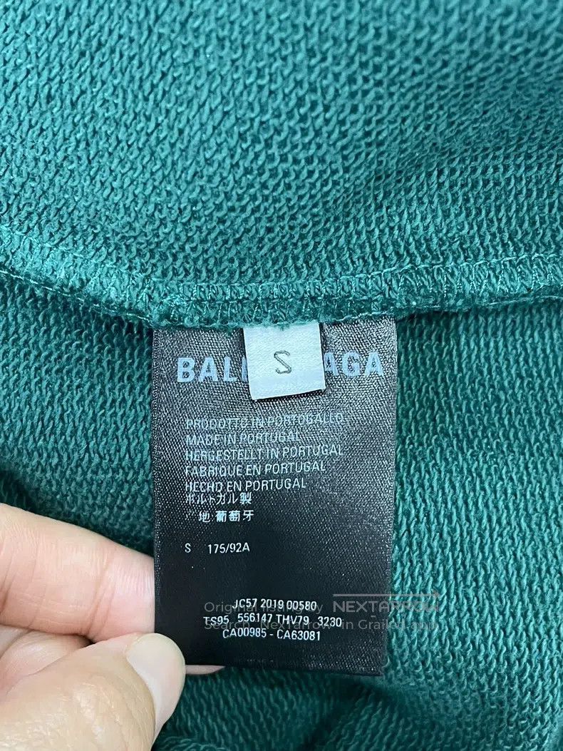 Balenciaga Balenciaga Green round-neck sweatshirt with large logo, si Size US S / EU 44-46 / 1 - 4 Thumbnail