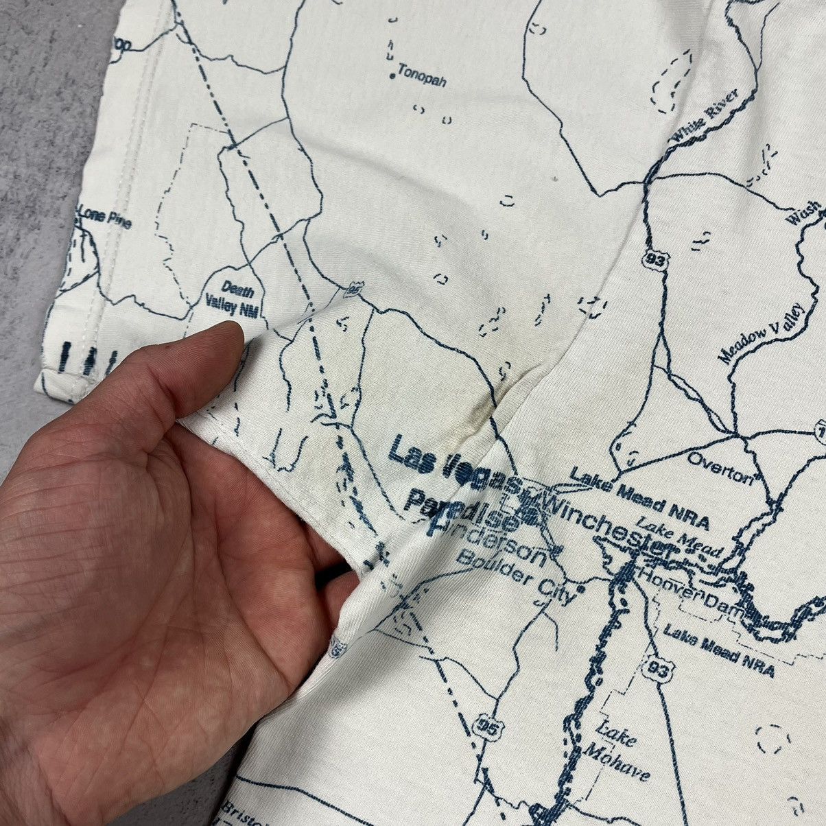 Other Vintage Arizona State Map all over print tee 90’s Size US L / EU 52-54 / 3 - 10 Thumbnail
