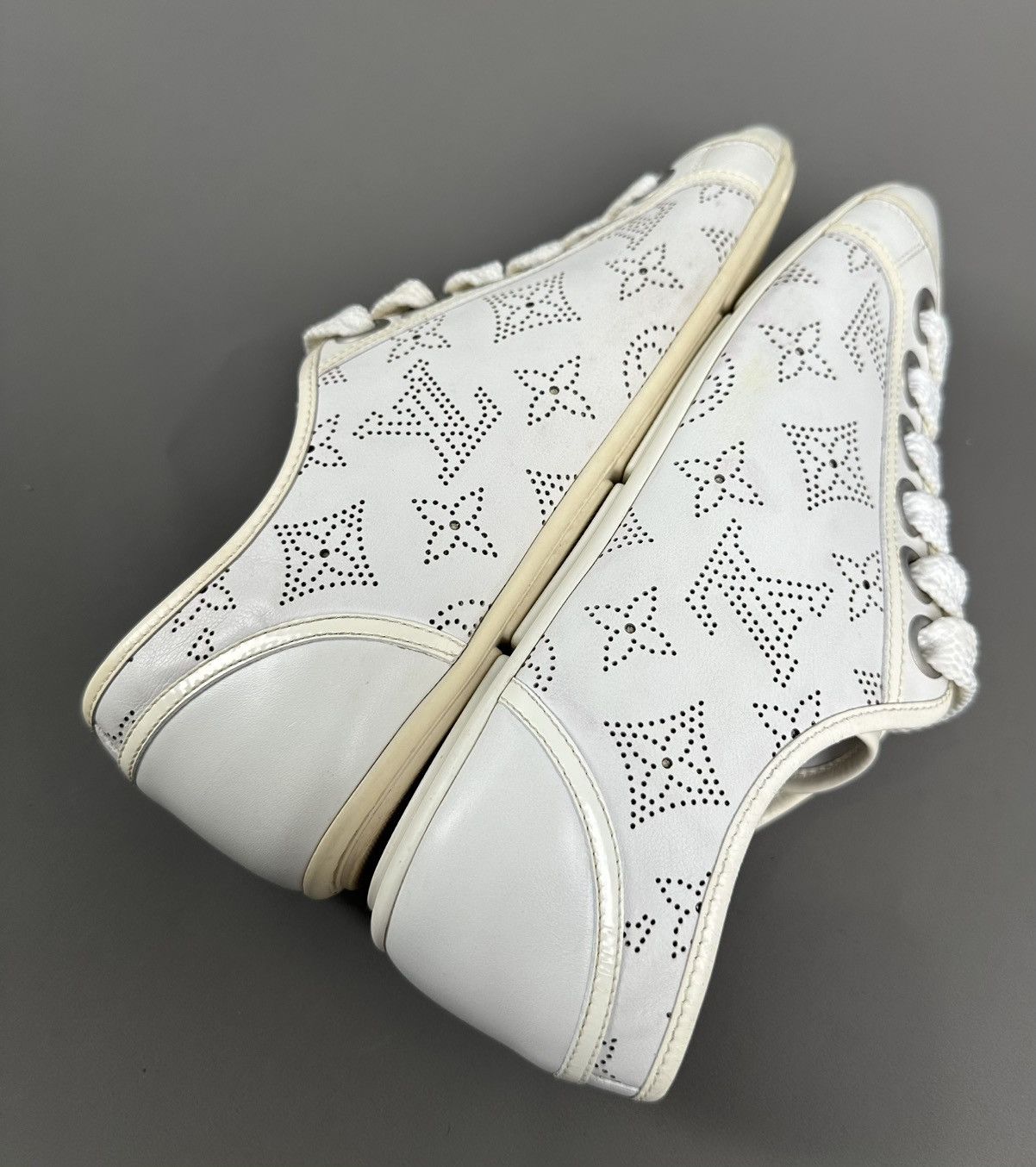 Louis Vuitton Louis Vuitton - Mahina Trainer Sneakers - Monogram Details Size US 7.5 / IT 37.5 - 6 Thumbnail