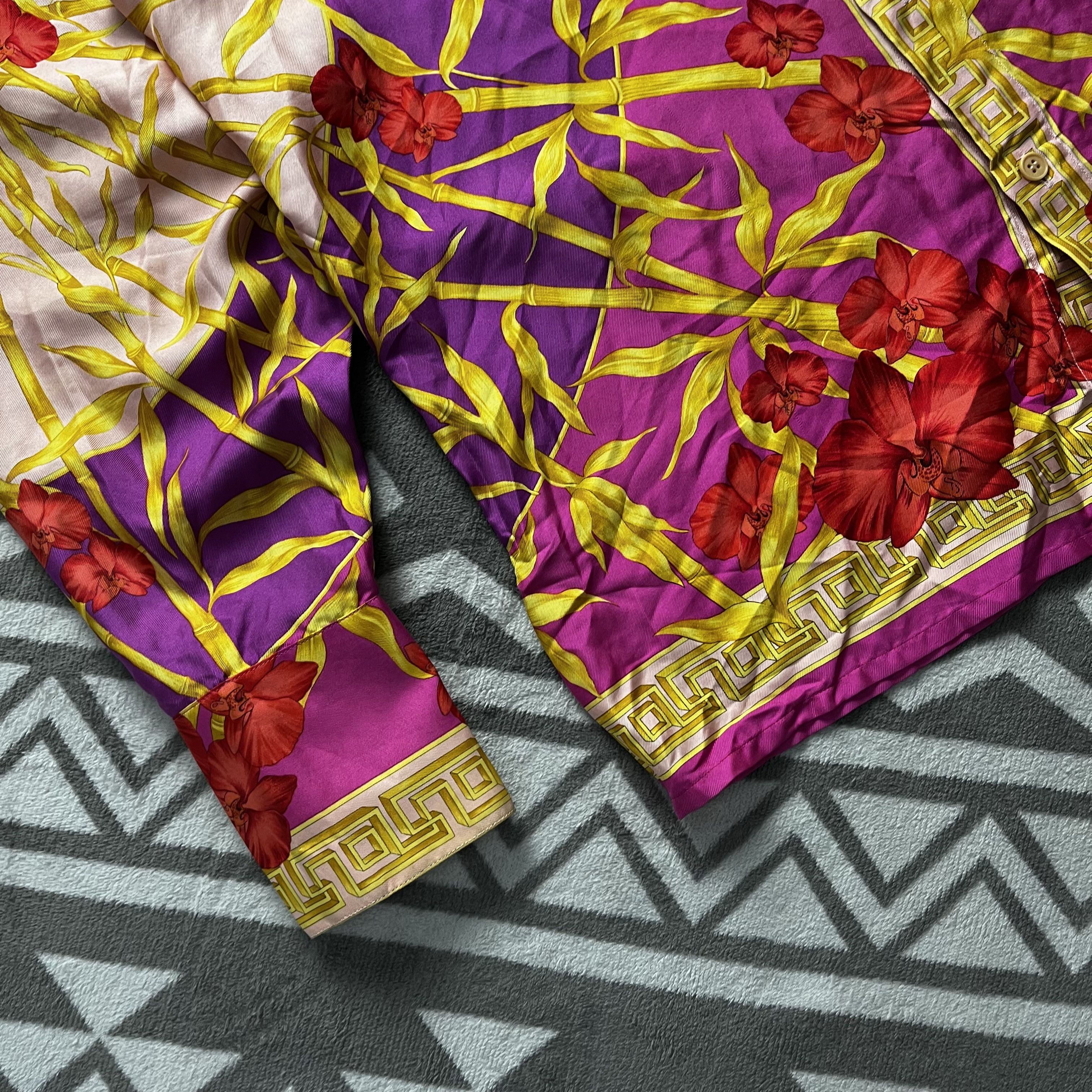 Versace Vintage Gianni Versace medusa floral bamboo silk shirt Size US M / EU 48-50 / 2 - 6 Thumbnail