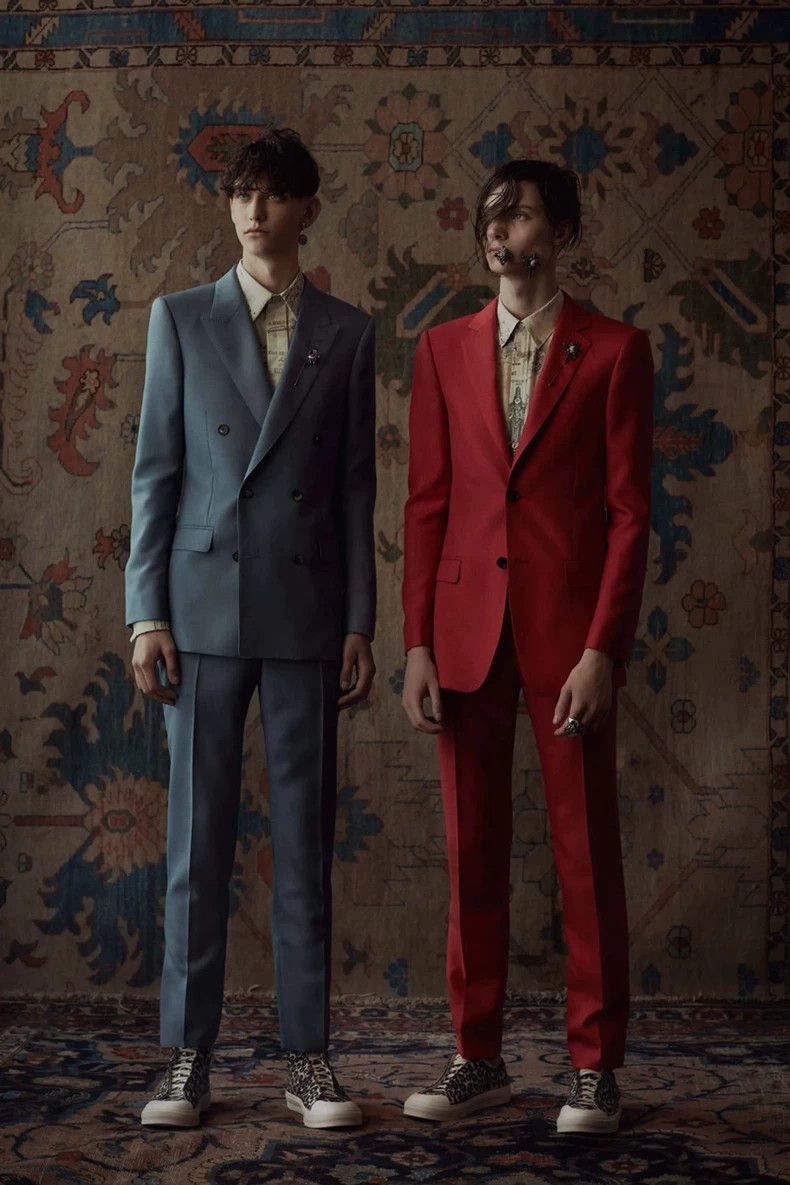 Alexander McQueen Alexander Mcqueen Mahai wool blended double-breasted suit Size 48R - 2 Thumbnail