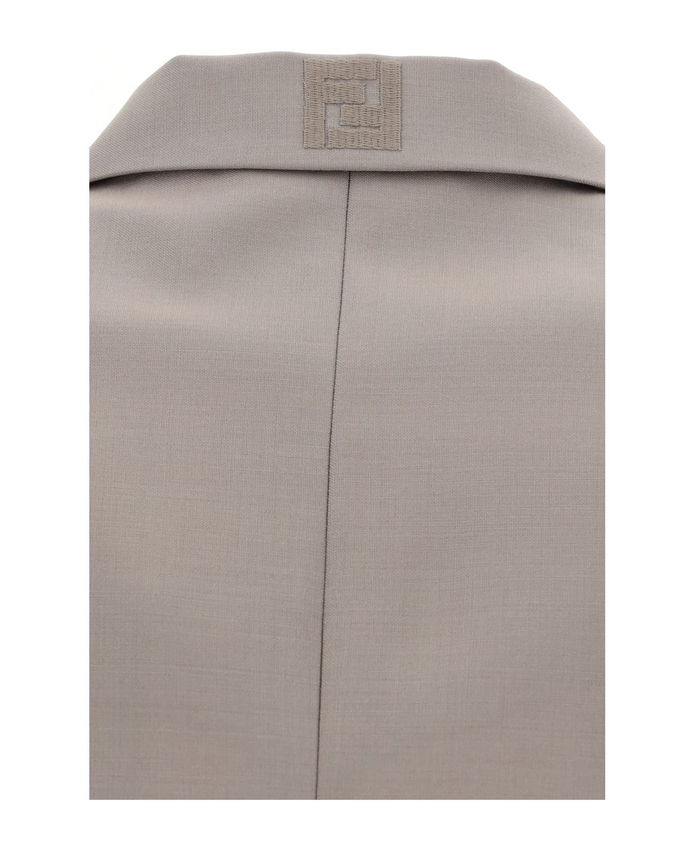 Fendi o1s1wg110426 Gilet in Grey Size XL / US 12-14 / IT 48-50 - 3 Thumbnail