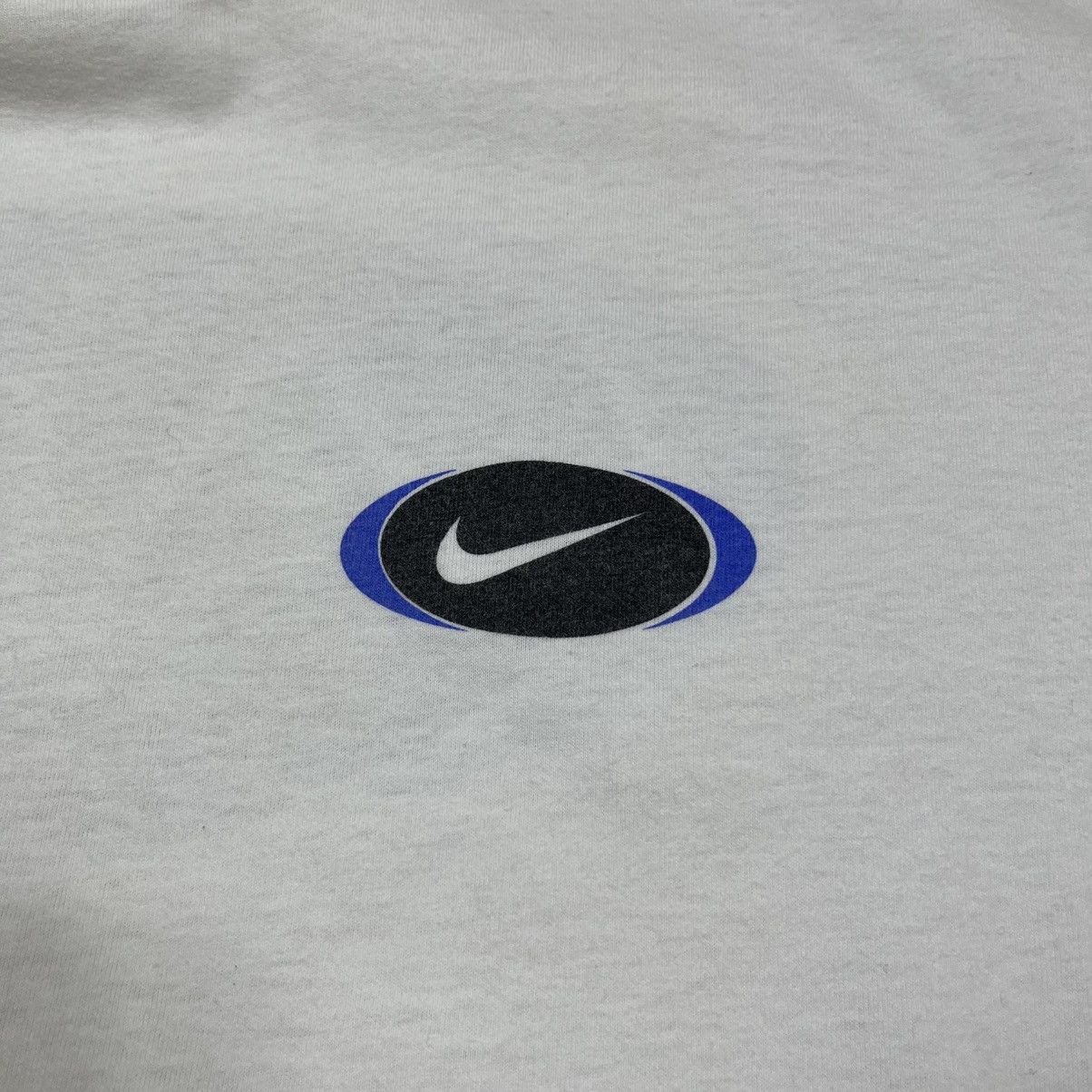 Nike Vintage 90s Nike Air Swoosh logo white t-shirt Size US L / EU 52-54 / 3 - 15 Thumbnail