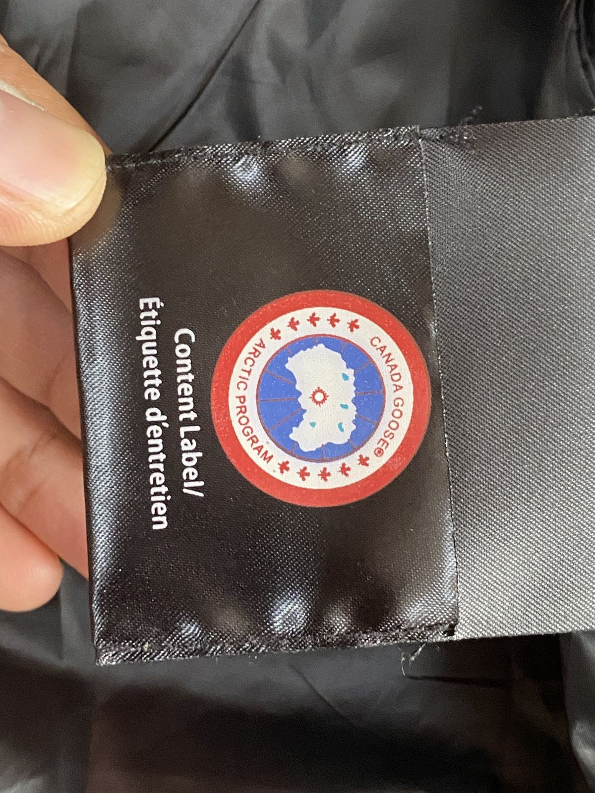 Canada Goose Canada Goose camo puffer jacket Size US S / EU 44-46 / 1 - 12 Thumbnail