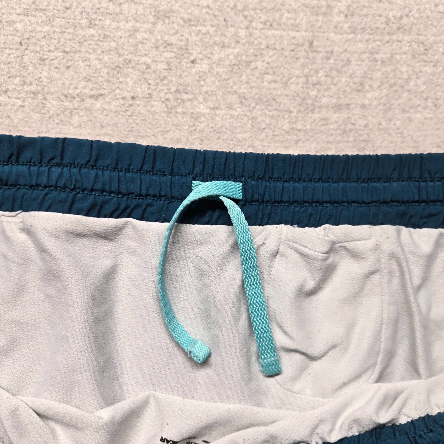 Under Armour Under Armour Heatgear Shorts Drawstring Blue White Women's XL Extra Large Adult Pant Size 40" / US 18 - 8 Thumbnail