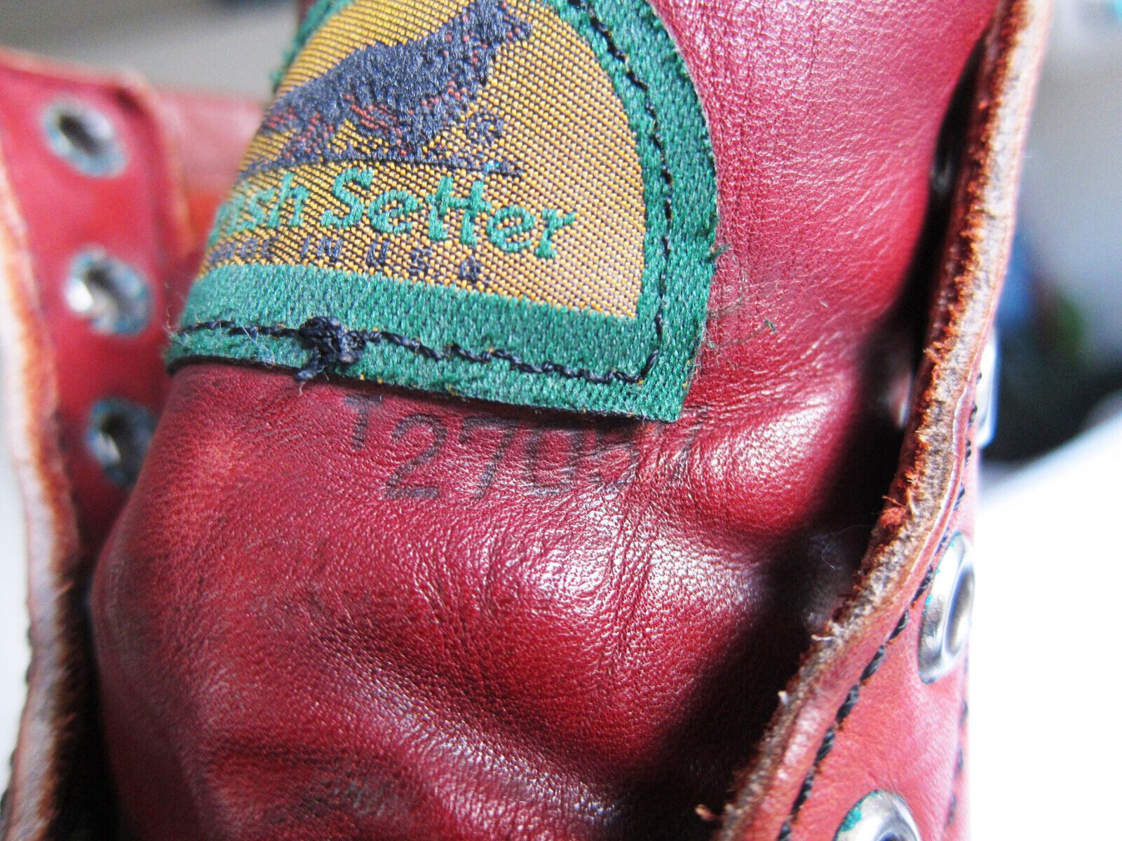 Red Wing RED WING / IRISH SETTER 2705 Classic Moc Oro Russet (US 4 E) Size US 4 / IT 34 - 4 Thumbnail