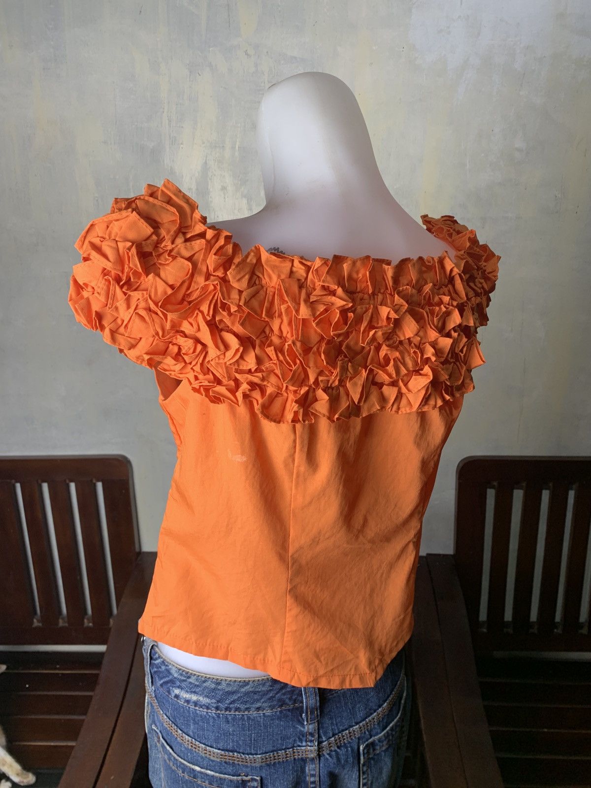 Japanese Brand 2000s Maka Japan Crop Ruffle Rosette Off Shoulder Blouse Top Size S / US 4 / IT 40 - 3 Thumbnail