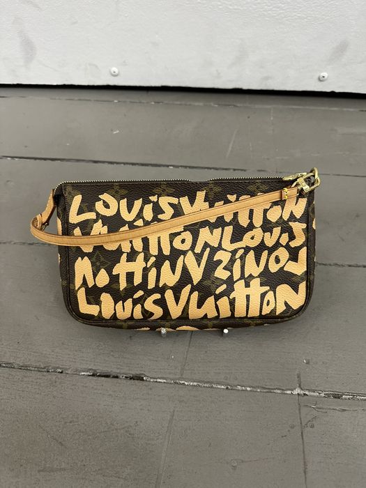 Authenticated Louis Vuitton x Stephen Sprouse Monogram Graffiti Pochette