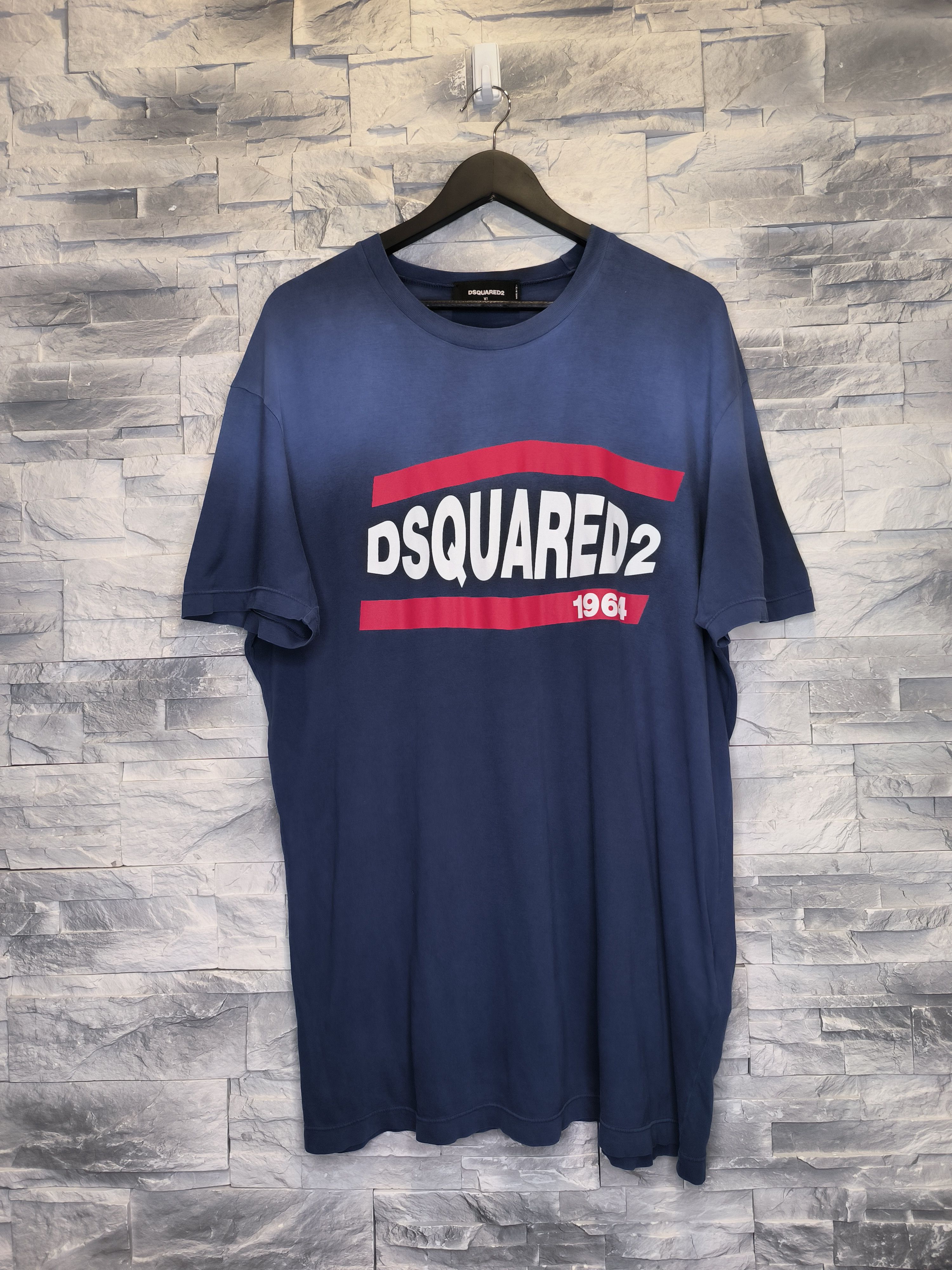 Dsquared2 Dsquared2 T-Shirt Navy Logo Tee Size US XL / EU 56 / 4 - 1 Thumbnail