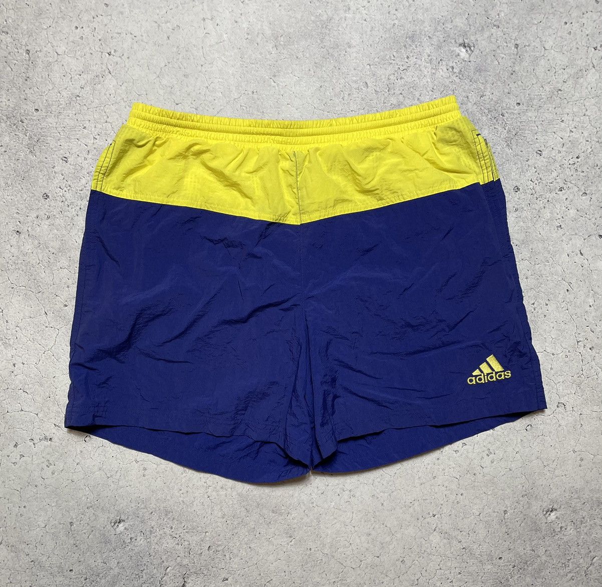 Adidas × Vintage Vintage Adidas Nylon Shorts Big Logo Y2K Size US 34 / EU 50 - 2 Thumbnail