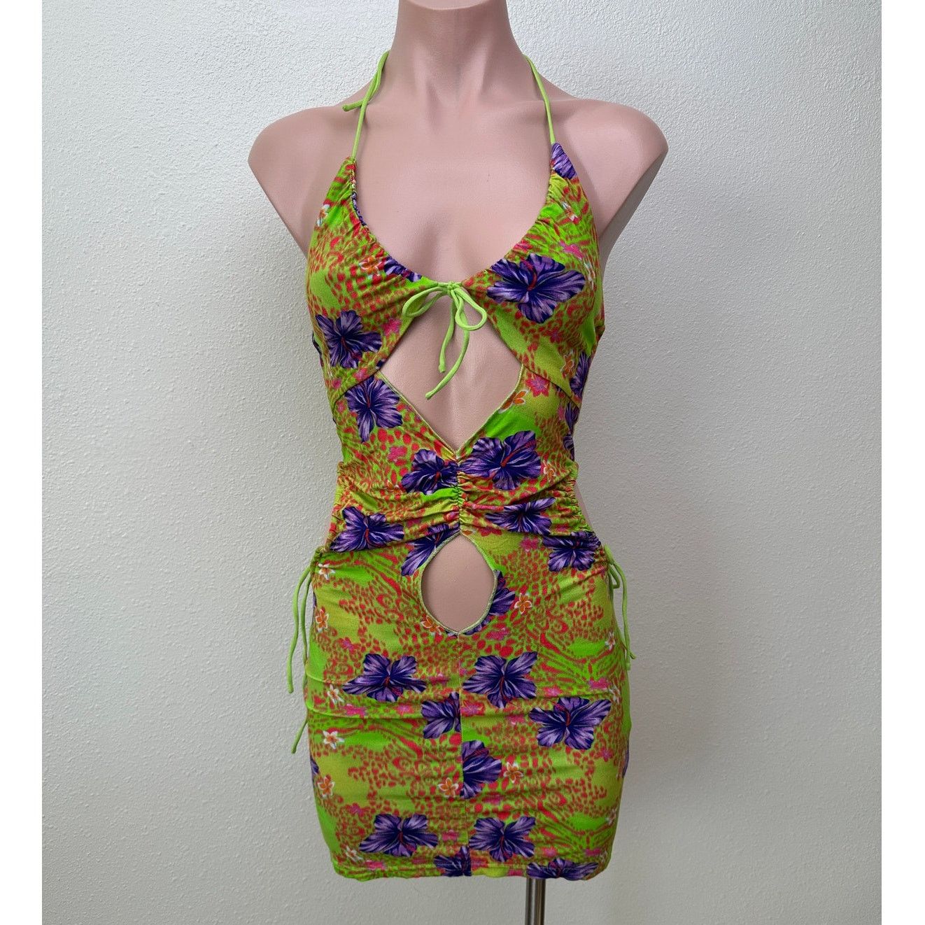 I.AM.GIA I AM GIA Green Floral Cutout Halter Keyhole Mini Dress S Size S / US 4 / IT 40 - 1 Thumbnail