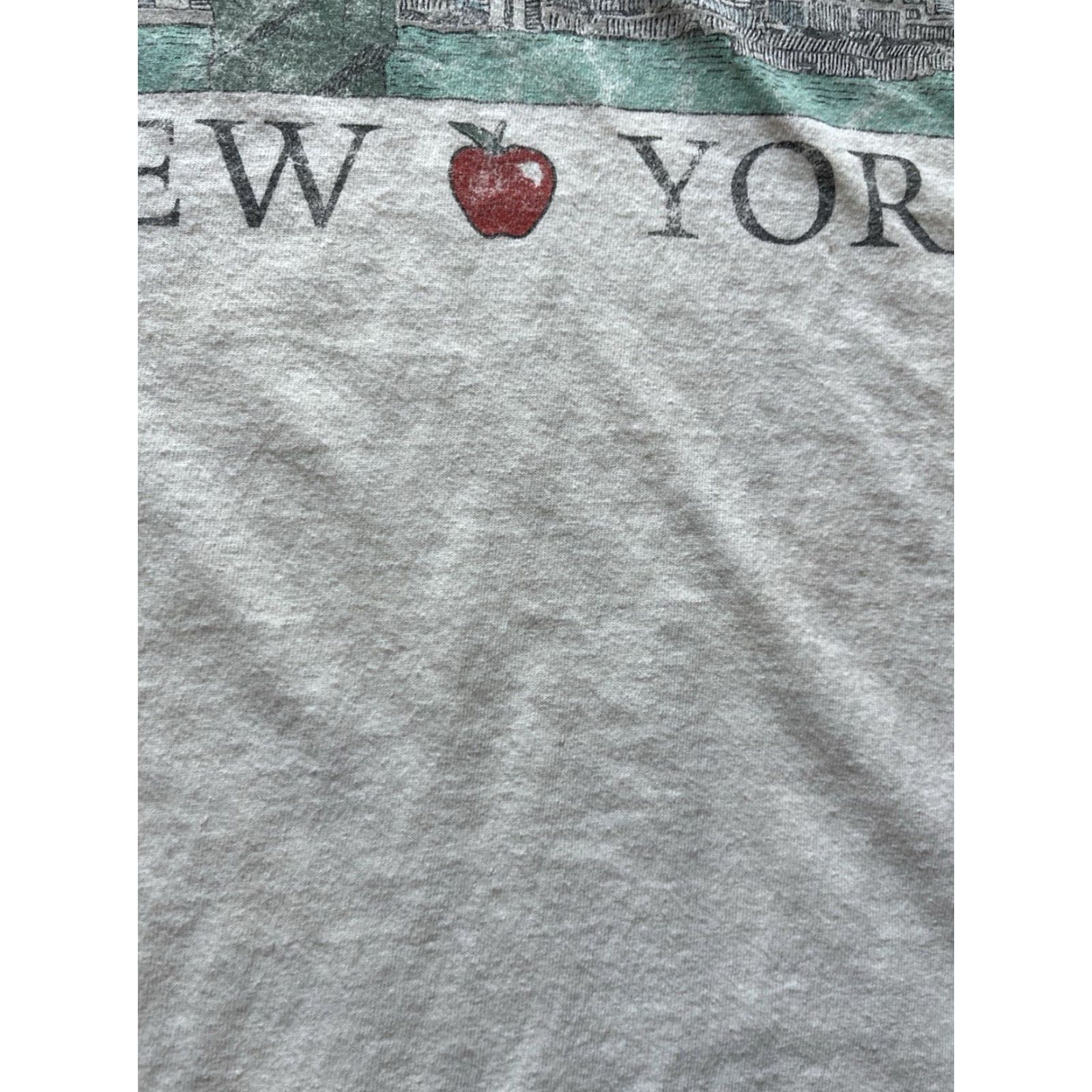 Apple VINTAGE Women's Golden Hour T-Shirt White New York One Size Big Apple Liberty Oversized Size ONE SIZE - 6 Thumbnail