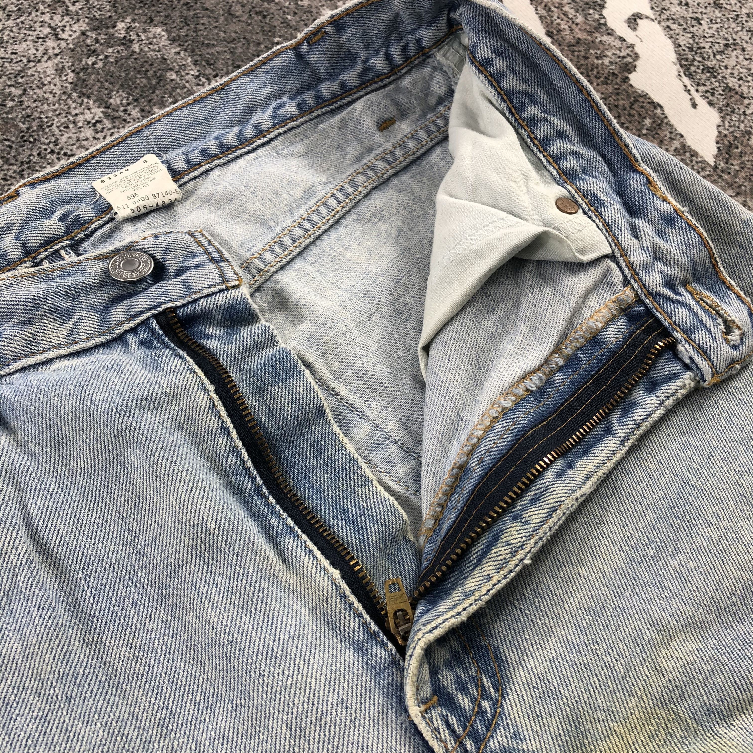 Levi's Vintage Levi's 505 Jeans Medium Wash Denim KJ798 Size US 32 / EU 48 - 7 Thumbnail
