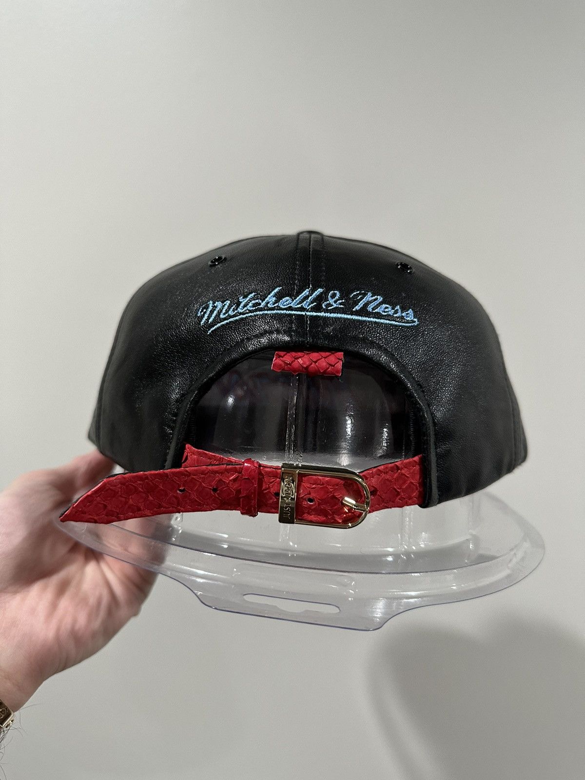 Just Don Just Don x Mitchell & Ness NFL Houston Oilers Leather Hat Size ONE SIZE - 9 Thumbnail