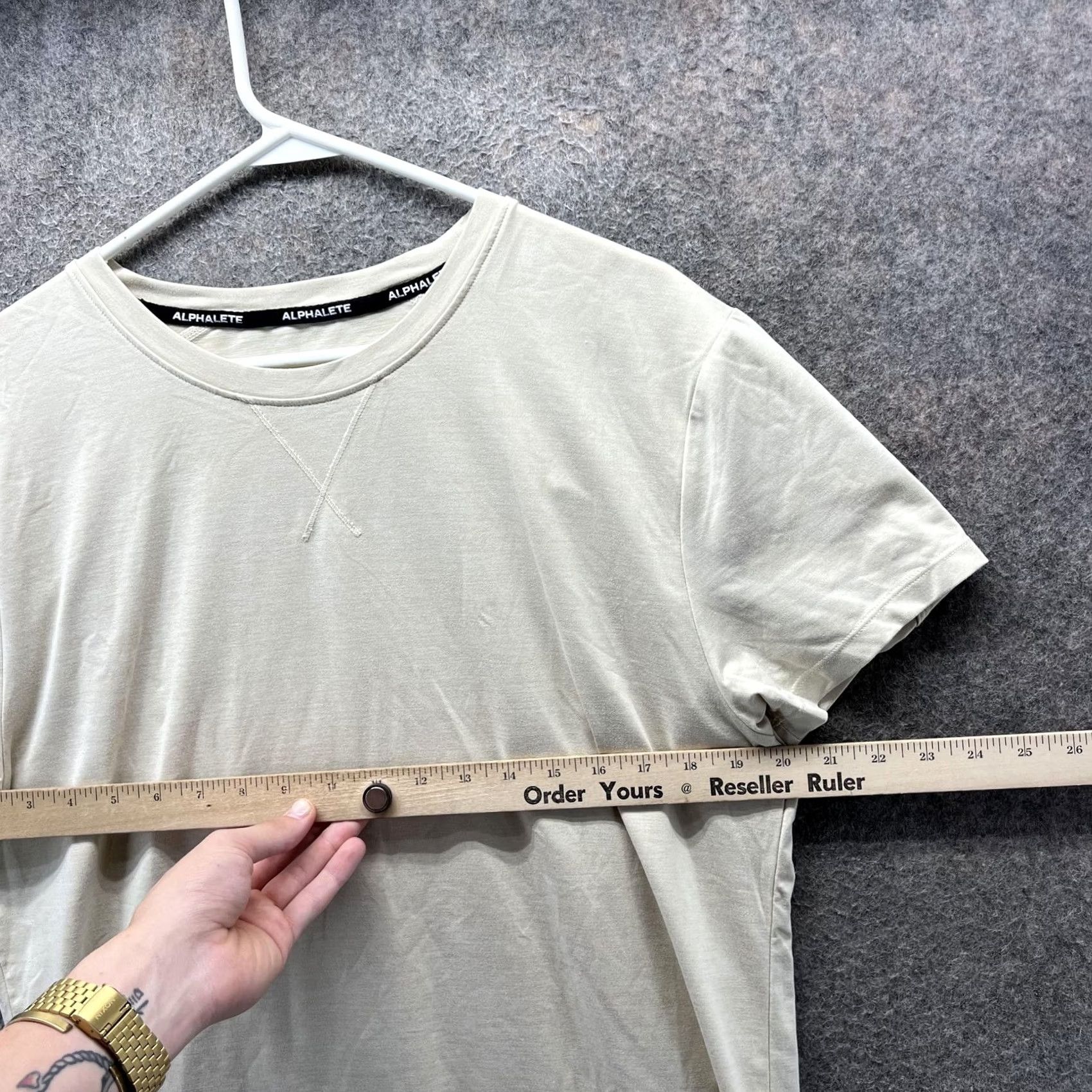 Vintage Alphalete Shirt Womens Large Beige Crewneck Short Sleeve Athletic Gym Tee Casual Size L / US 10 / IT 46 - 4 Thumbnail