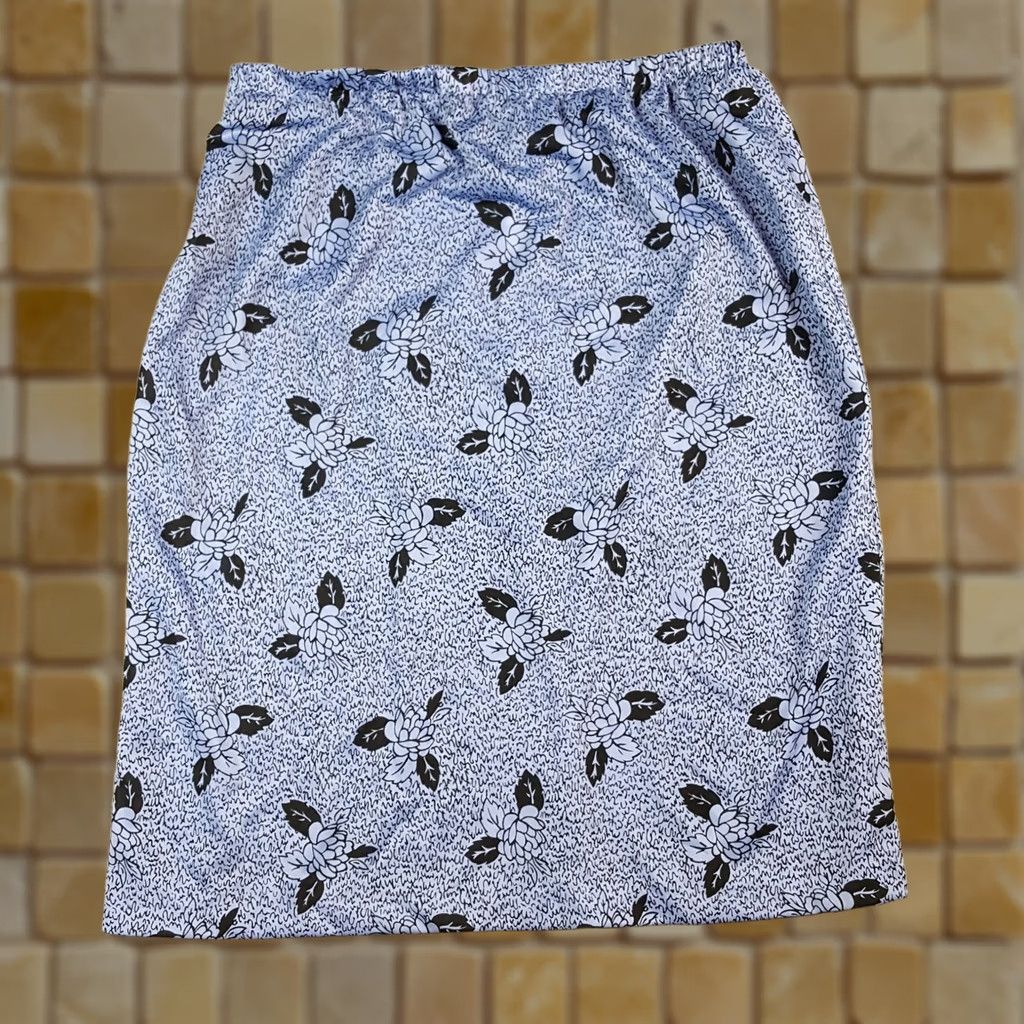 Vintage Vintage 80s Blue Floral Stretch Waist Women's Size 24 WP Large Pencil Skirt Size 42" / US 20 - 1 Thumbnail
