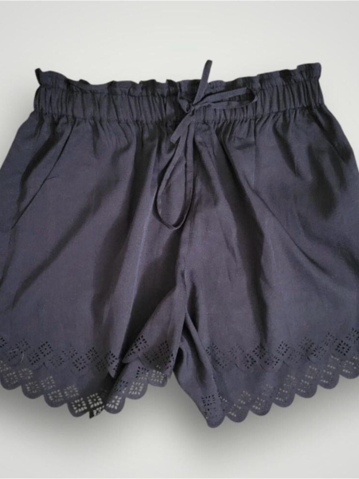 Unknown London Black Scalloped Hem Elastic Waist Shorts Size 32" / US 10 / IT 46 - 4 Thumbnail