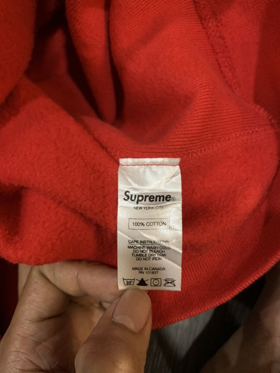 Supreme Supreme FW/16 Embroidered Hoodie Red on Red Size US L / EU 52-54 / 3 - 8 Thumbnail