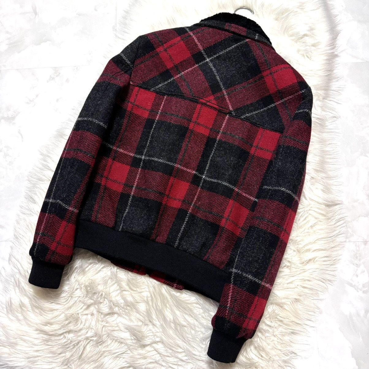 Saint Laurent Paris Saint Laurent Paris, fur collar, check pattern jacket Size US S / EU 44-46 / 1 - 11 Thumbnail