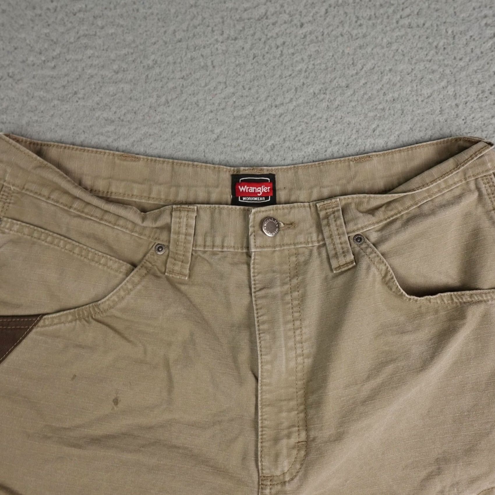 Wrangler Wrangler Cargo Shorts Mens 34 Beige Workwear Pockets Khaki Size US 34 / EU 50 - 5 Thumbnail