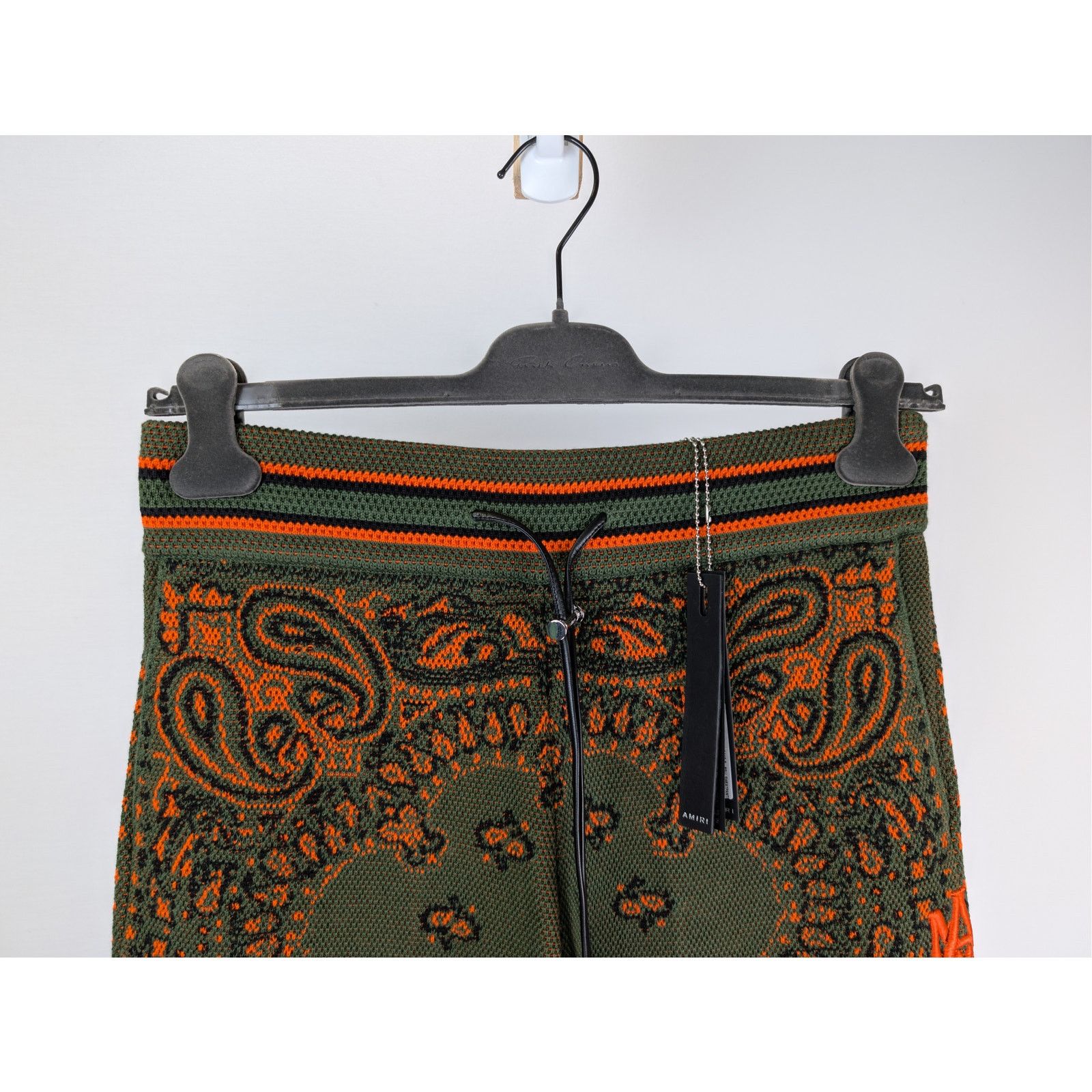Amiri o1rshd1 Q:2 / Bandana B-Ball Sweatpants in Green/Orange Size US 32 / EU 48 - 3 Thumbnail